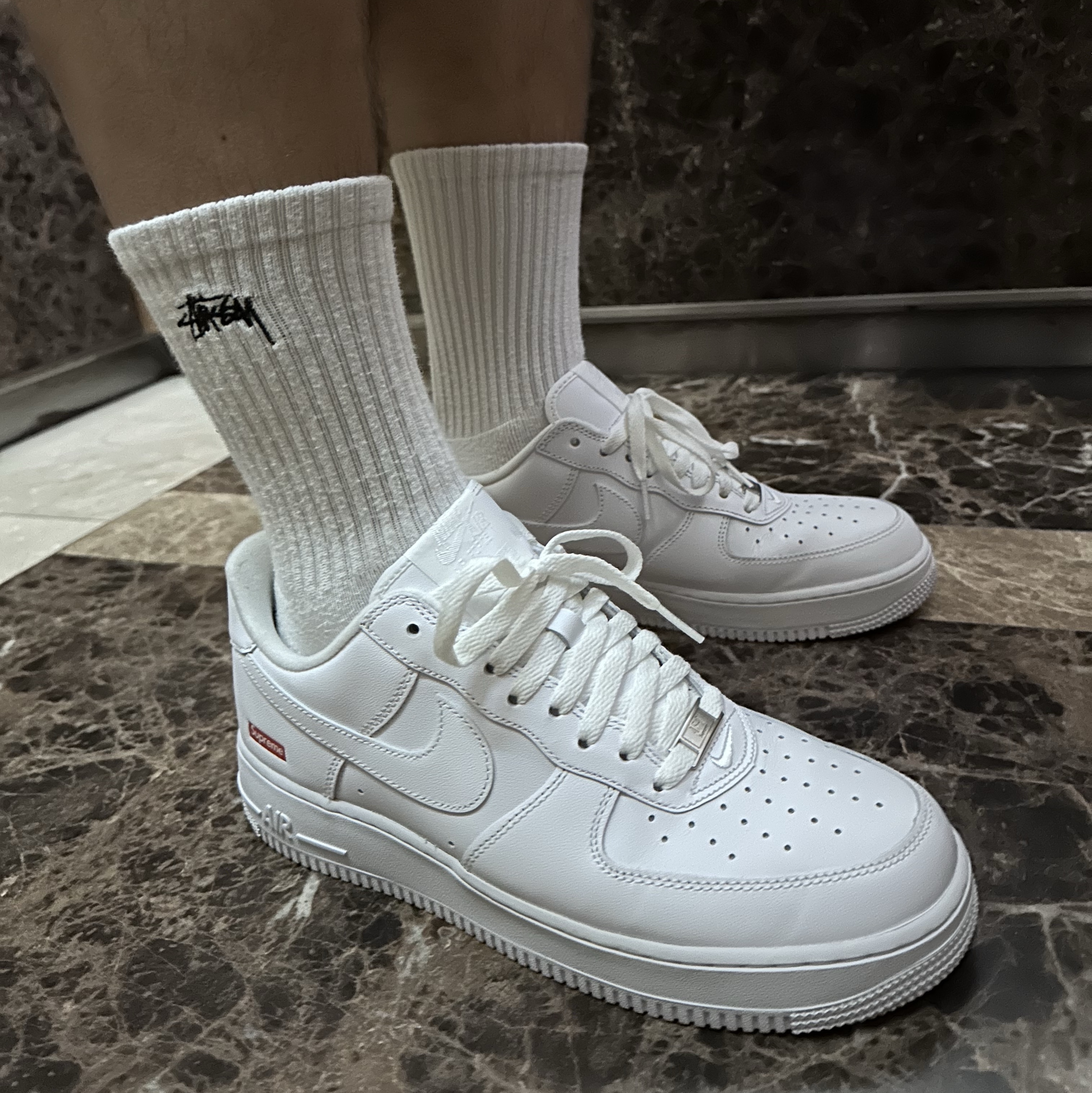 Supreme Mutants T-Shirt White - 23FW, Stussy Denim Big OL' Shorts Washed Black 착용 스타일 - 6