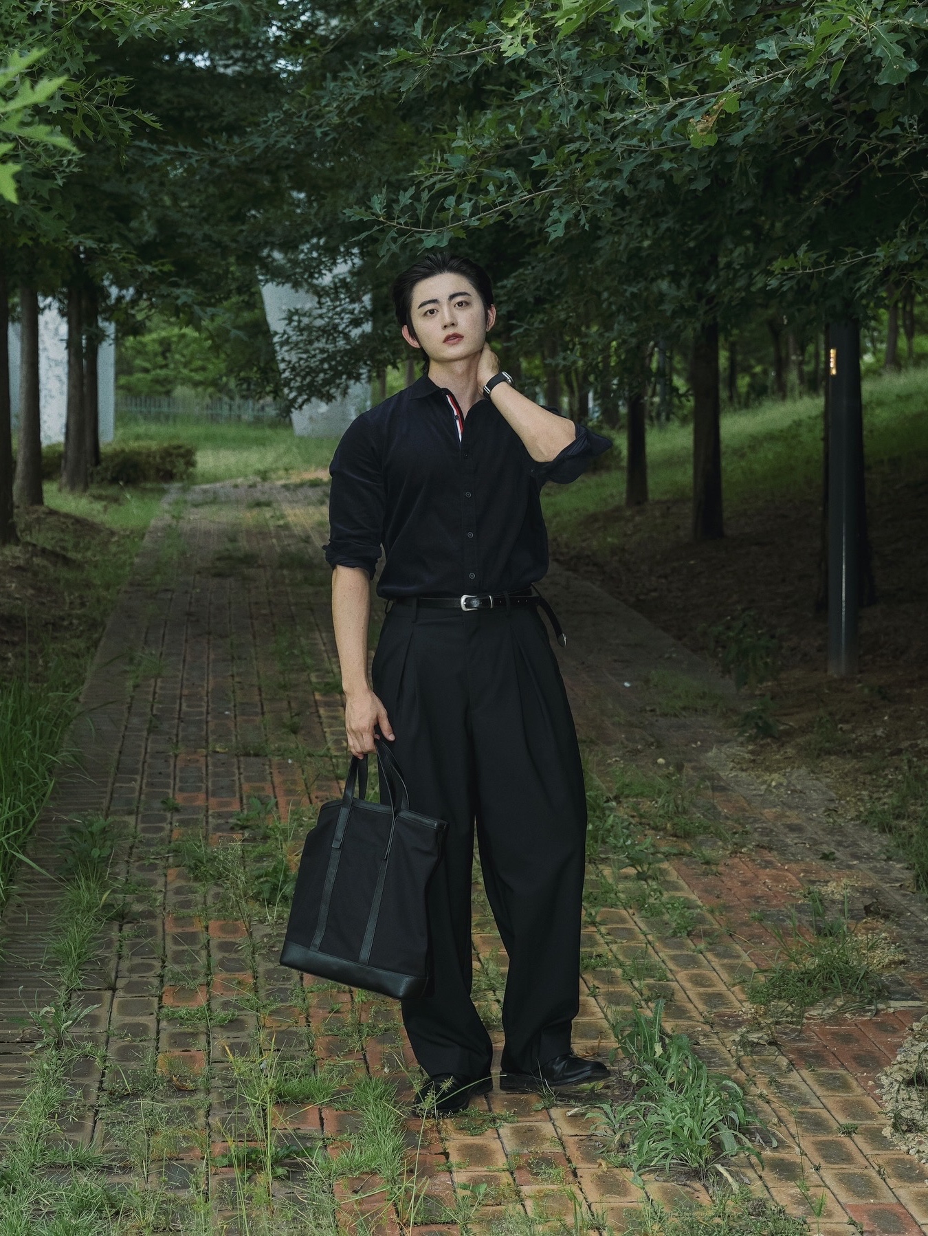 Kinchi Grainy - 547 (a) Black 착용 스타일 - 1
