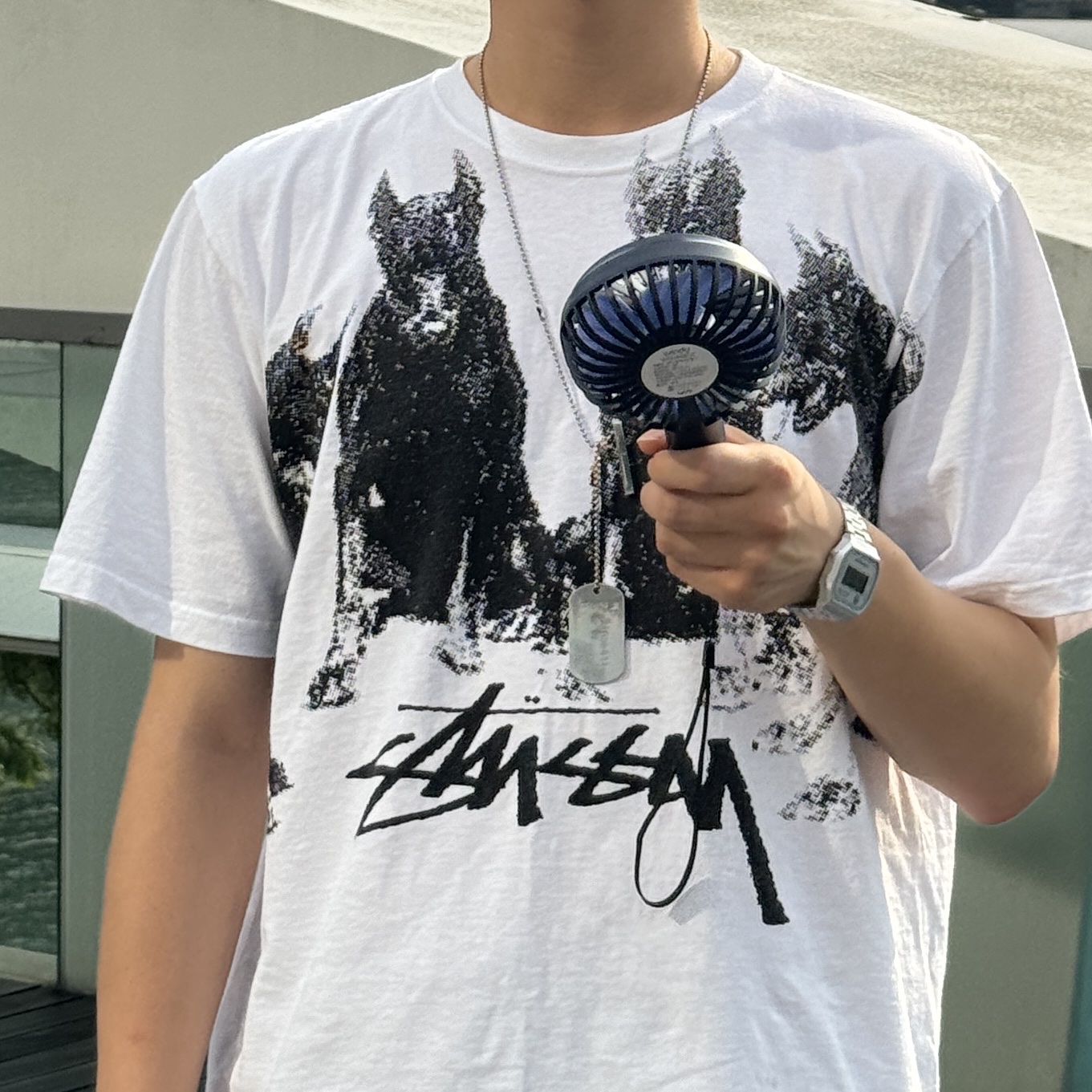 Stussy Doberman T-Shirt White, Adidas Grand Court Base 2.0 Cloud White Core Black 착용 스타일 - 3