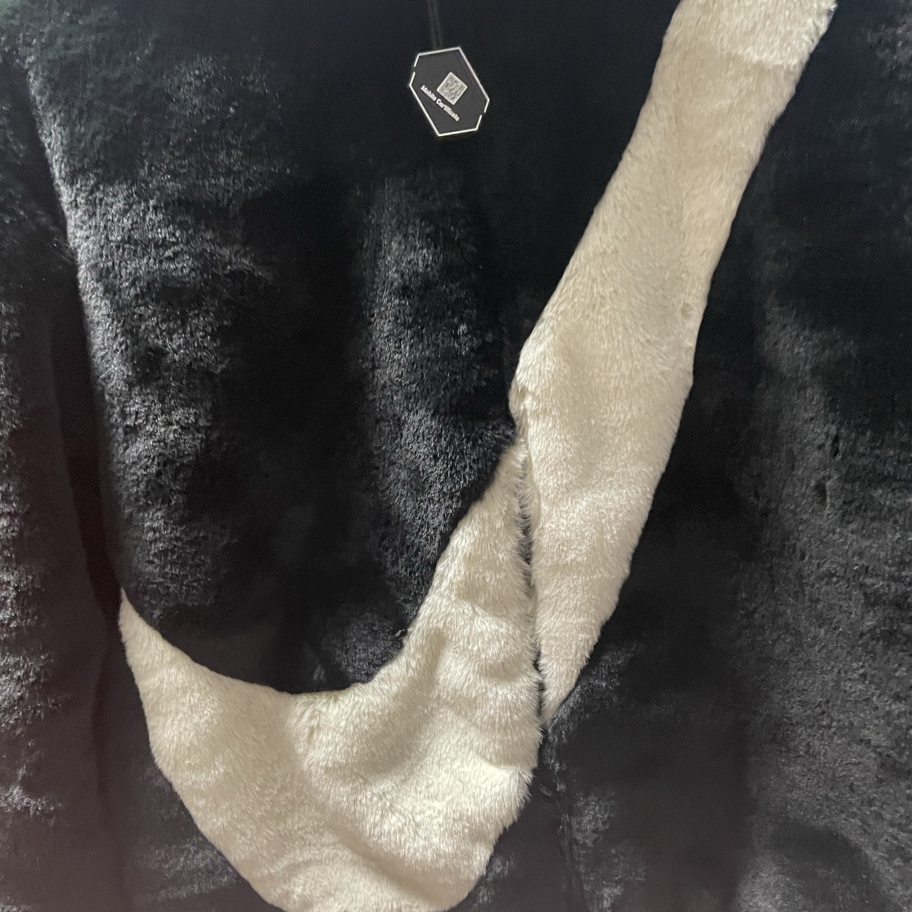 (W) Nike NSW Faux Fur Jacket Black - Asia 착용 스타일