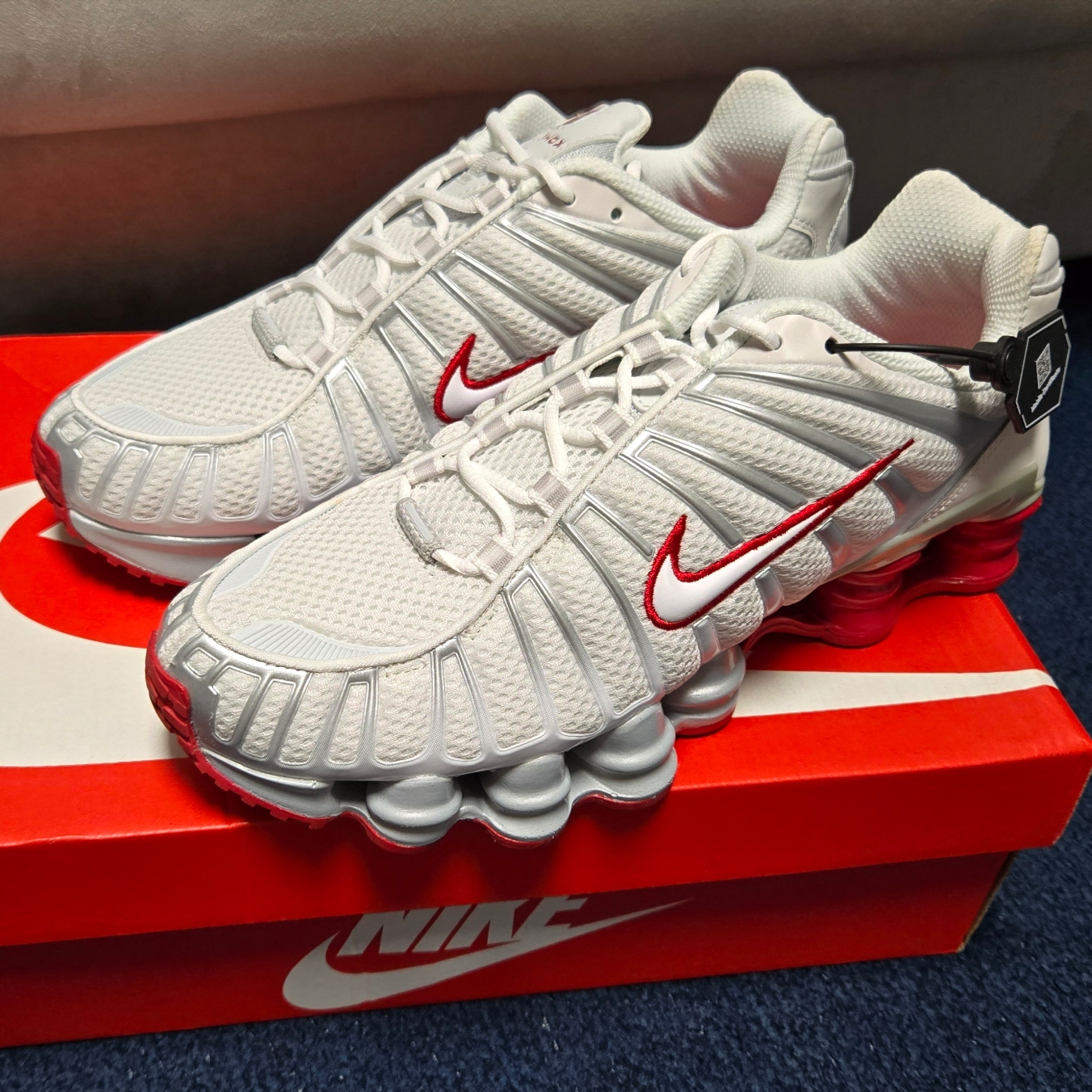(W) Nike Shox TL Platinum Tint 착용 스타일 - 3