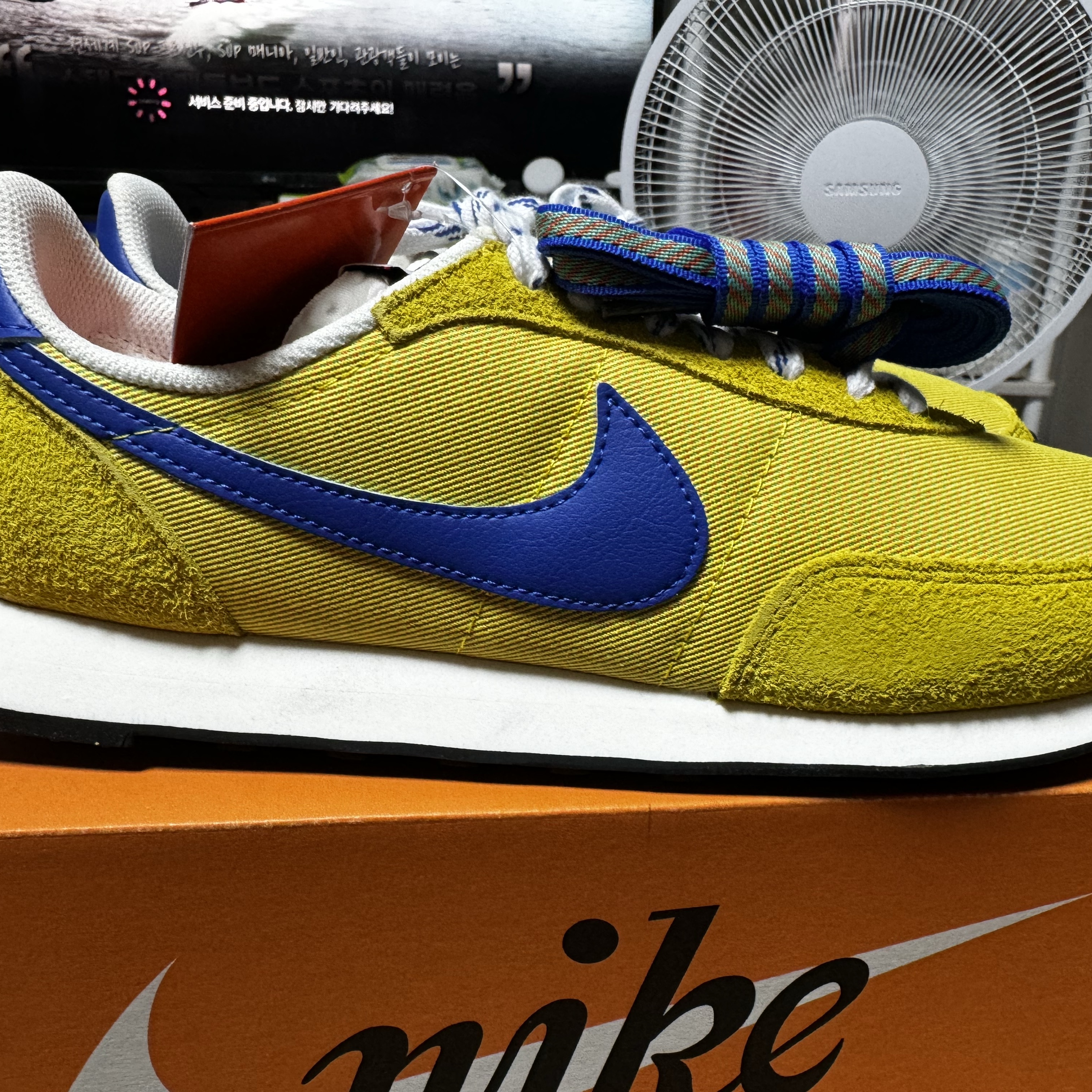 Nike Waffle Trainer 2 SD Yellow Strike 착용 스타일 - 3
