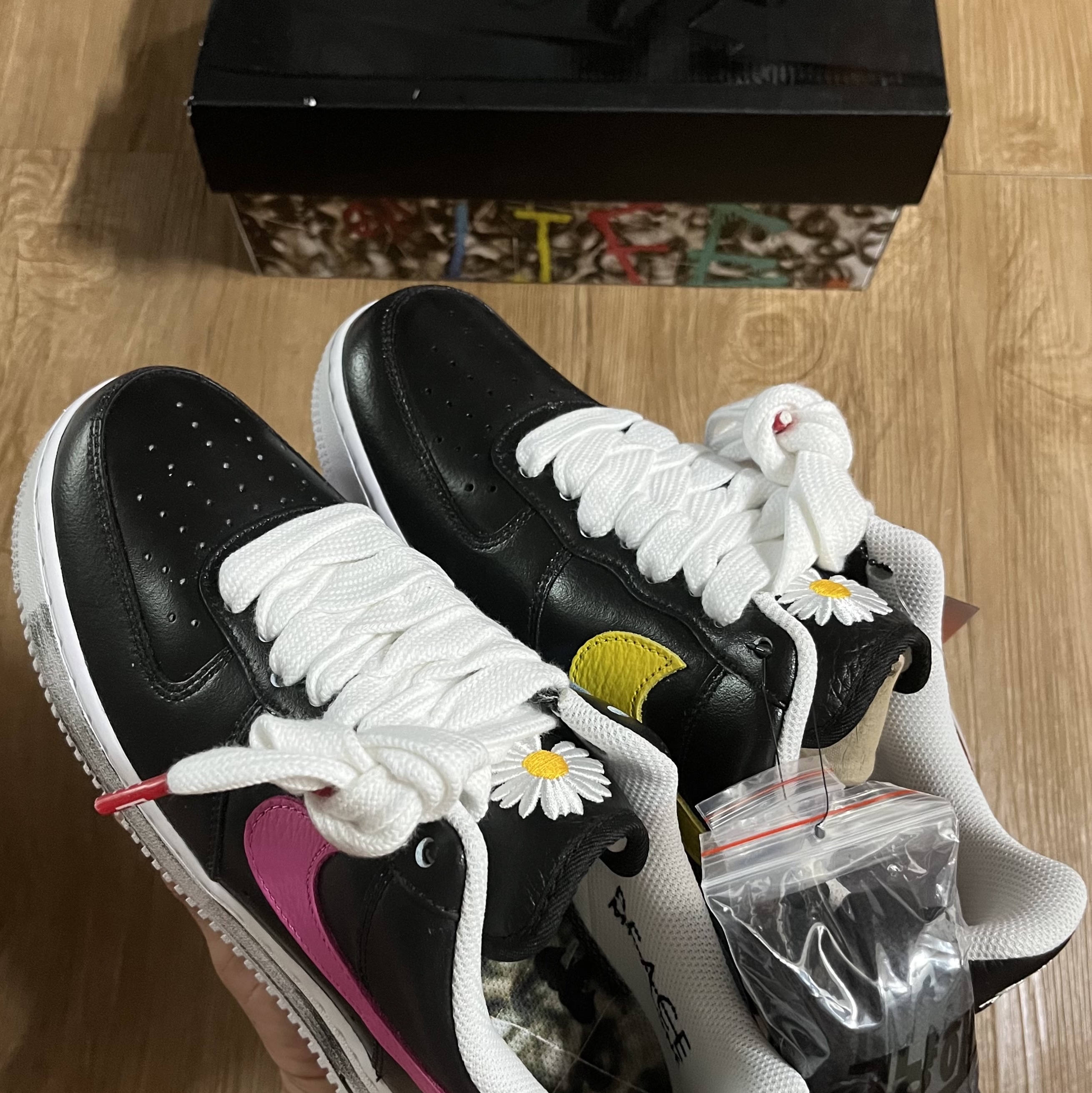 Nike x Peaceminusone Air Force 1 Low Para-Noise 3.0 Black and Multicolor 착용 스타일 - 6