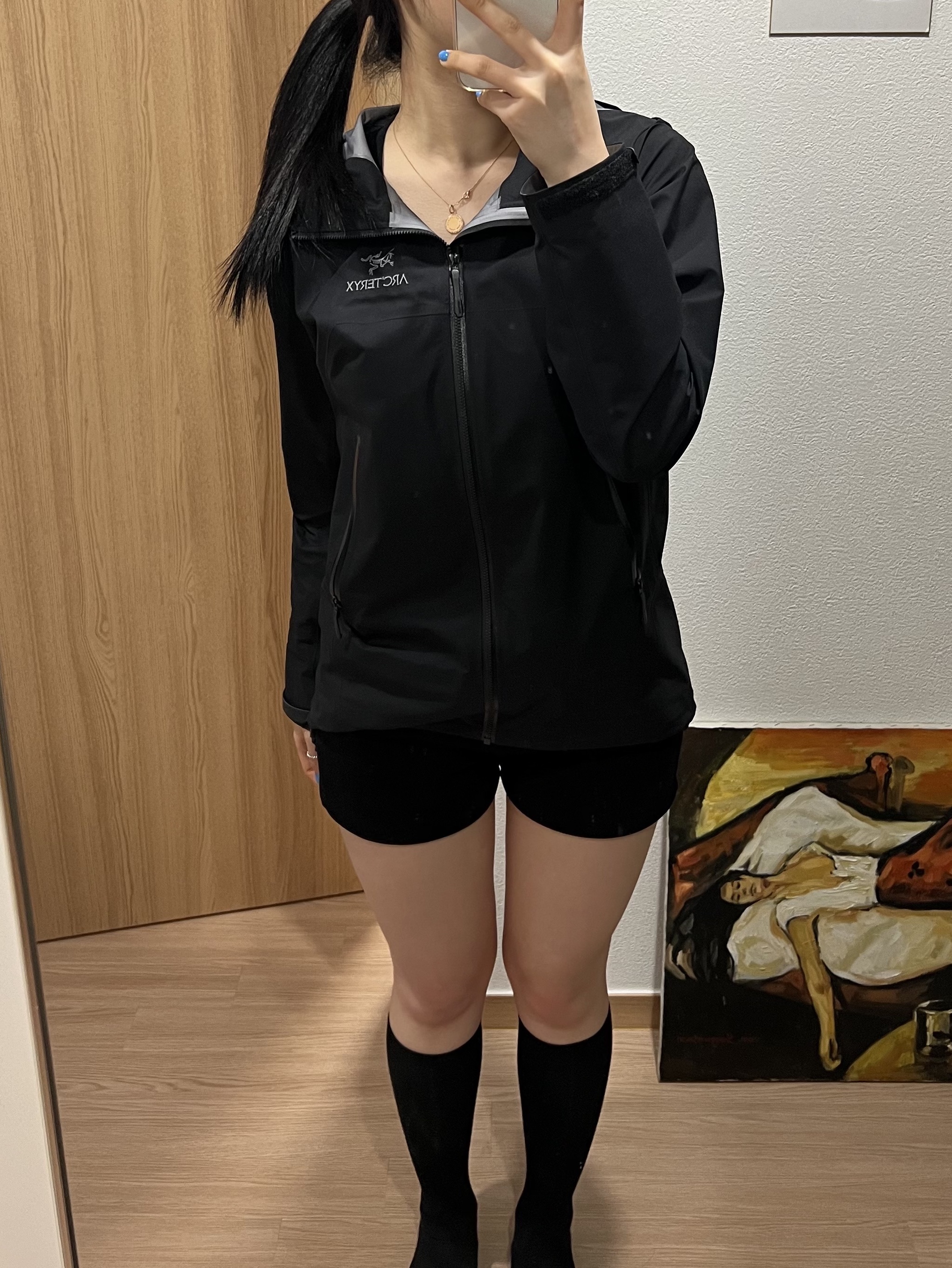 (W) Arc'teryx Beta LT Jacket Black, Arc'teryx Beta LT Jacket Black 착용 스타일 - 1