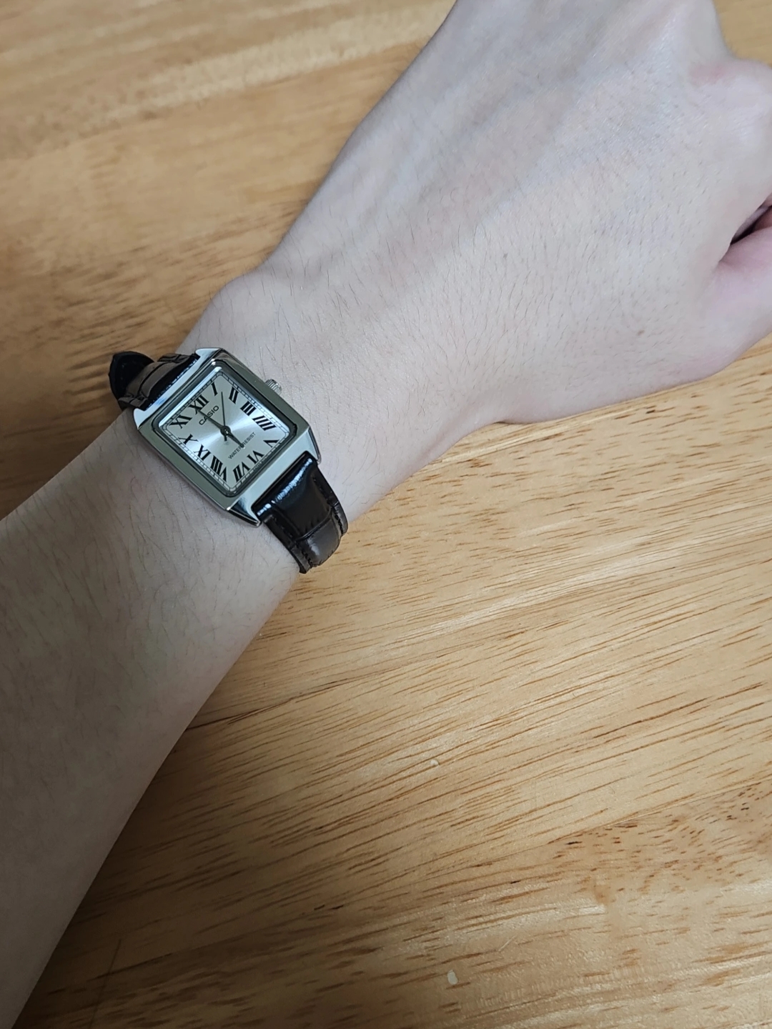 Casio LTP-V007L-7B1 착용 스타일 - 1