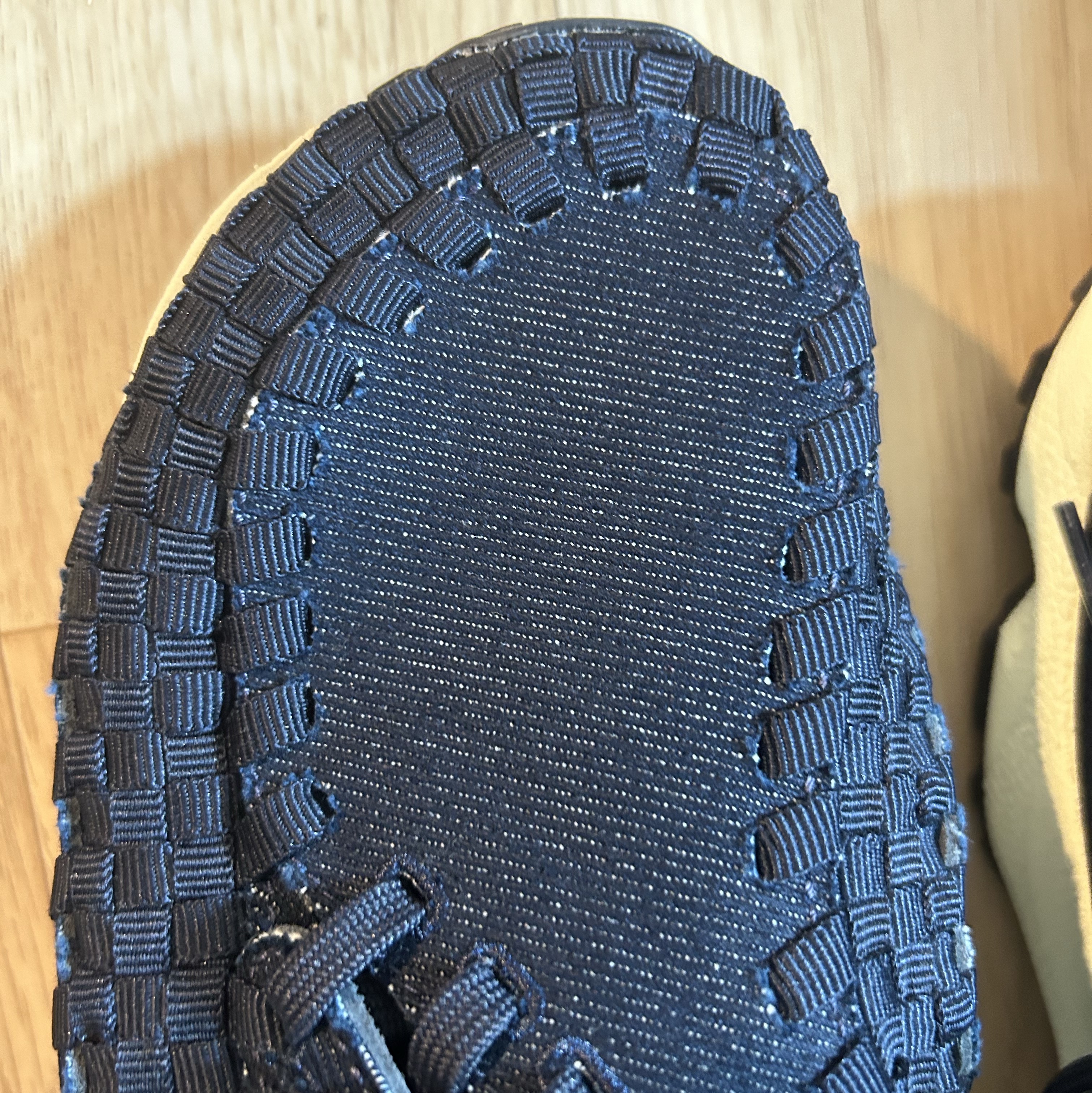 Nike Air Footscape Woven Obsidian 착용 스타일