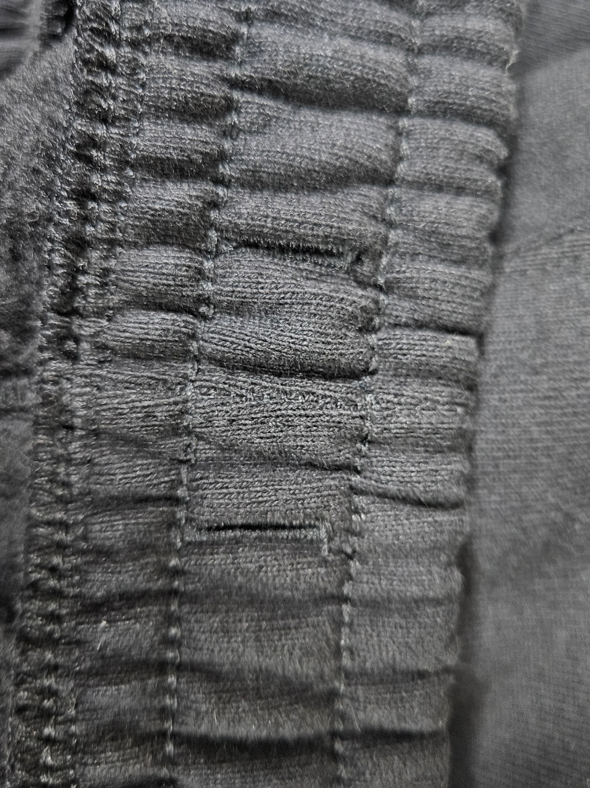 Supreme Satin Applique Sweatpants Black - 24FW 착용 스타일 - 2