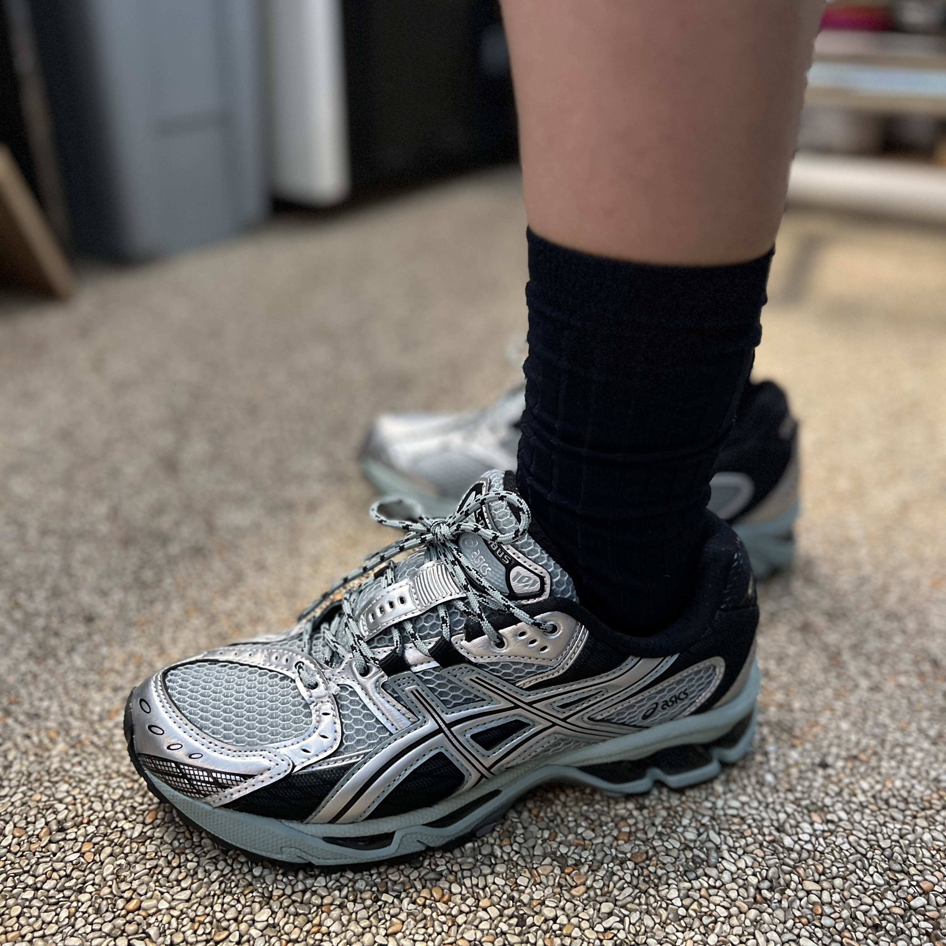 Asics Gel-Nimbus 10.1 Ocean Haze Pure Silver 착용 스타일