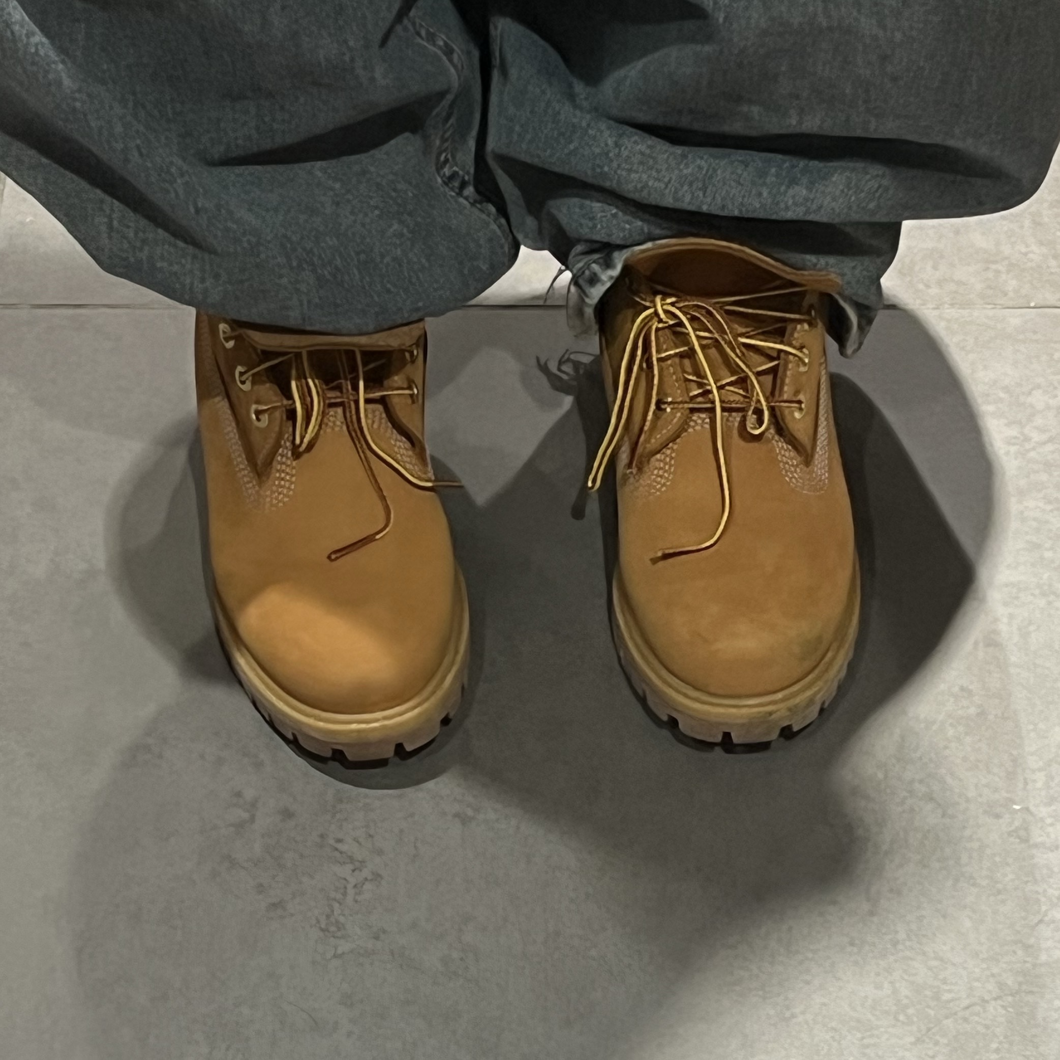 Timberland Premium 6 inch Waterproof Boot Wheat Nubuck - Wide, (W) Timberland 6 Inch Premium Waterproof Boot Wheat Nubuck - Wide 착용 스타일 - 2