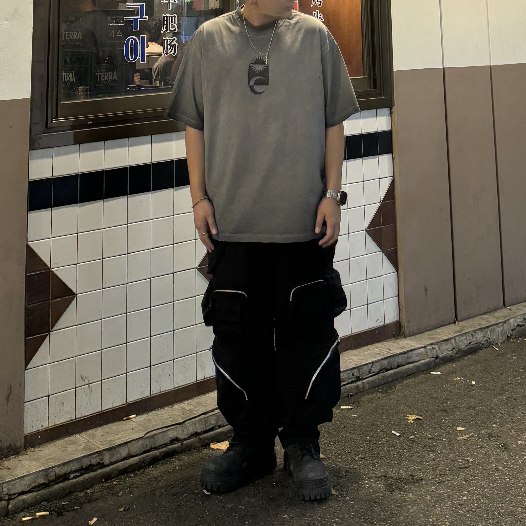 Balenciaga Combat Strike 20mm Boots Black, Nonnod Mechanic Cargo Pants Black 착용 스타일