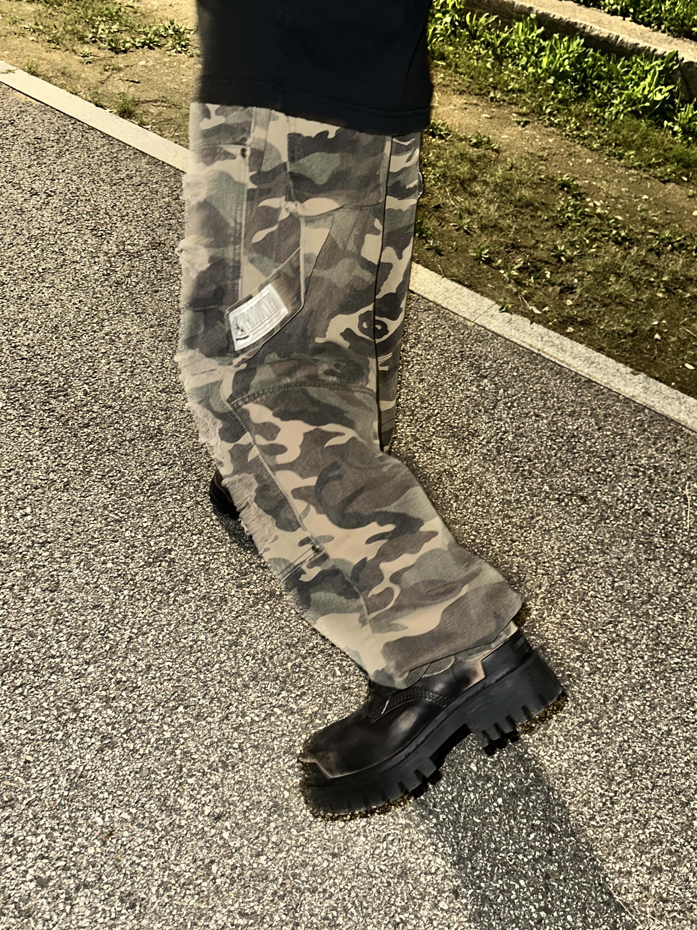 ETCE Double Knee Destroyed Pants Vintage Camo 착용 스타일 - 3