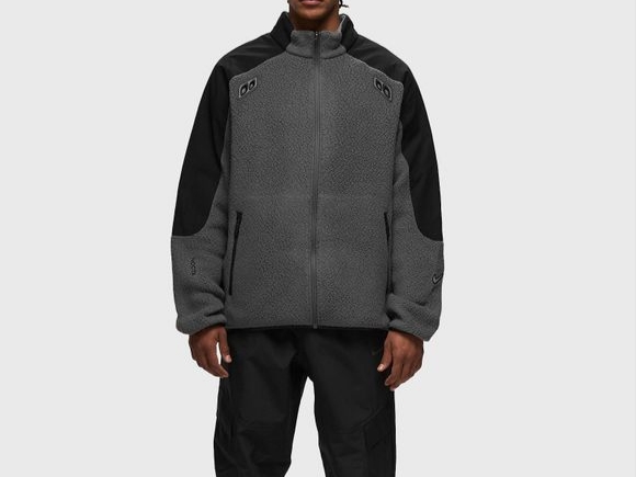 Nike x Drake Nocta 8K Peaks Track Jacket Iron Grey (DV3635-068) 착용 스타일