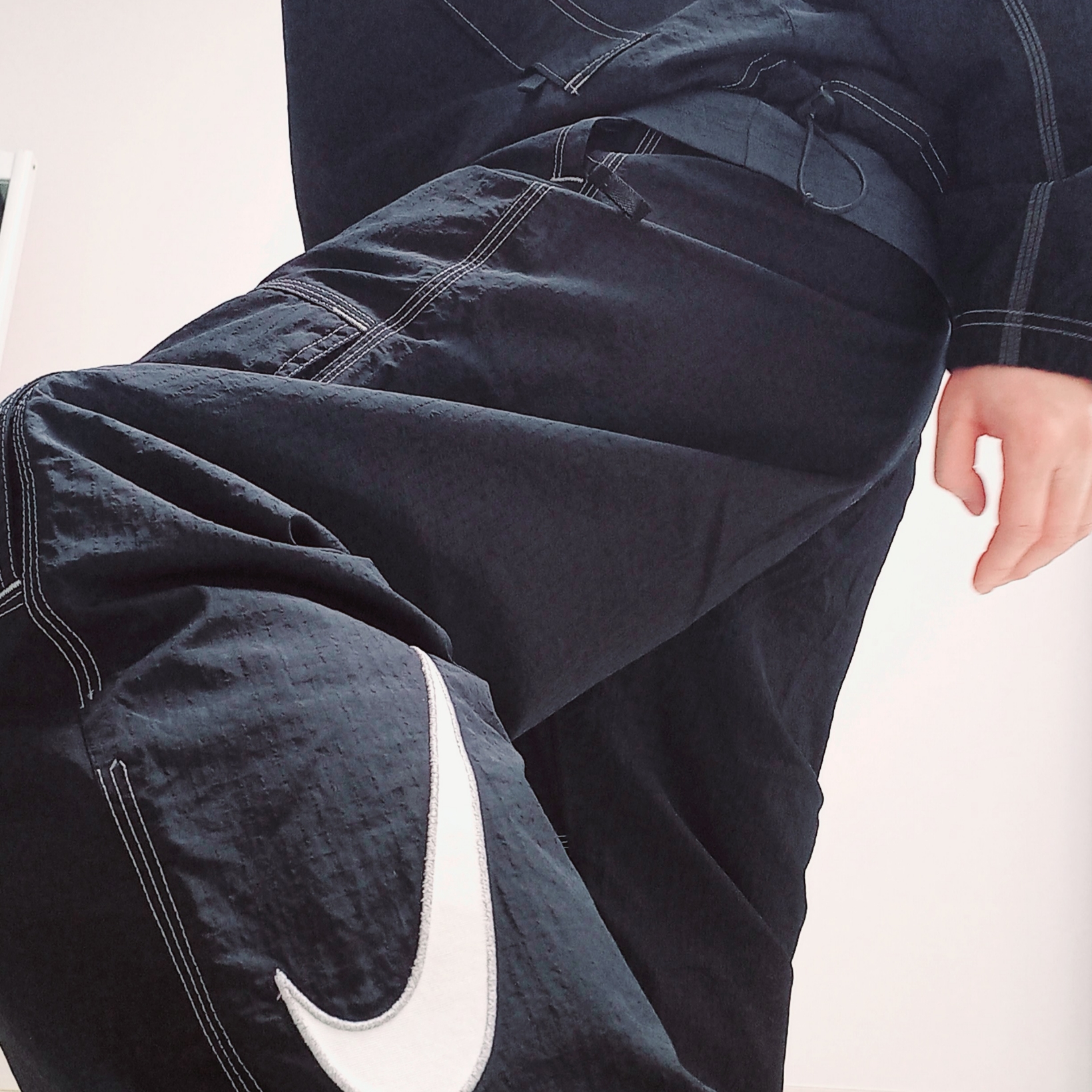 Supreme x Nike Ripstop Pullover Black - 24SS, Supreme x Nike Ripstop Track Pants Black - 24SS 착용 스타일 - 1