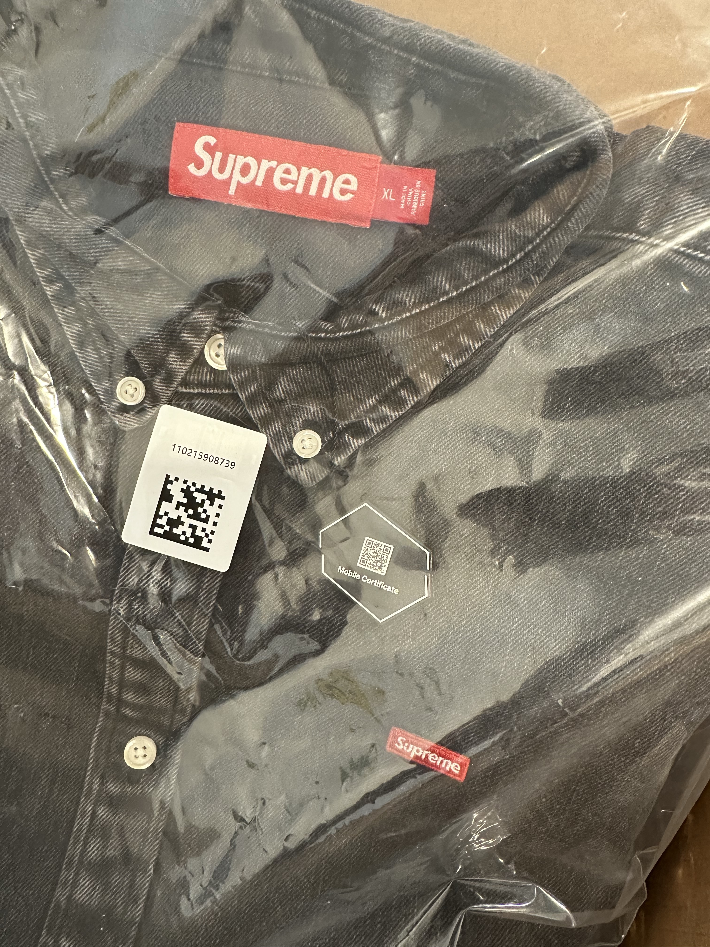 Supreme Small Box Shirt Washed Black - 24SS 착용 스타일