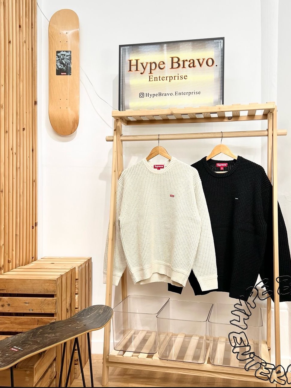 Supreme Waffle Small Box Sweater  White - 24FW 착용 스타일 - 6