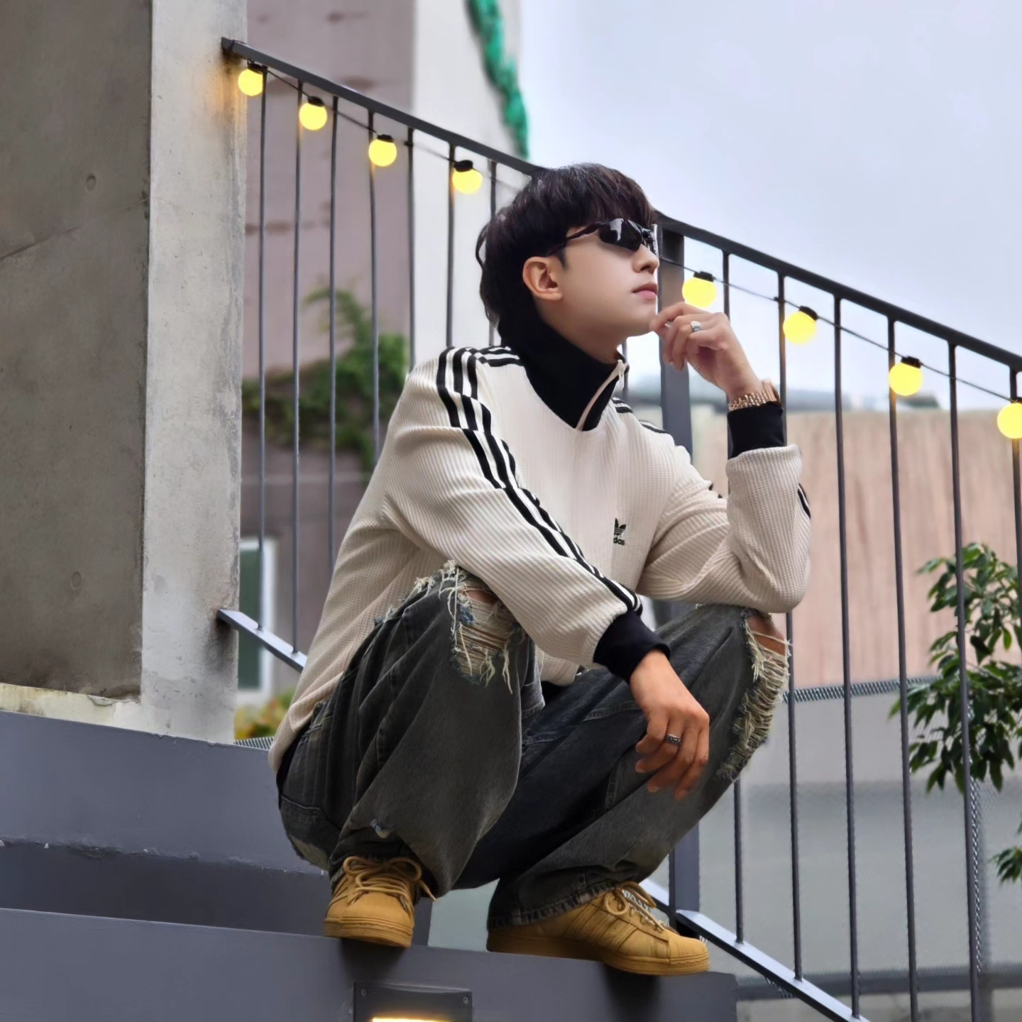 Adidas Waffle Beckenbauer Track Top Wonder White - KR Sizing, Samsung Galaxy Watch6 44mm LTE Silver (Korean Ver.) 착용 스타일 - 3