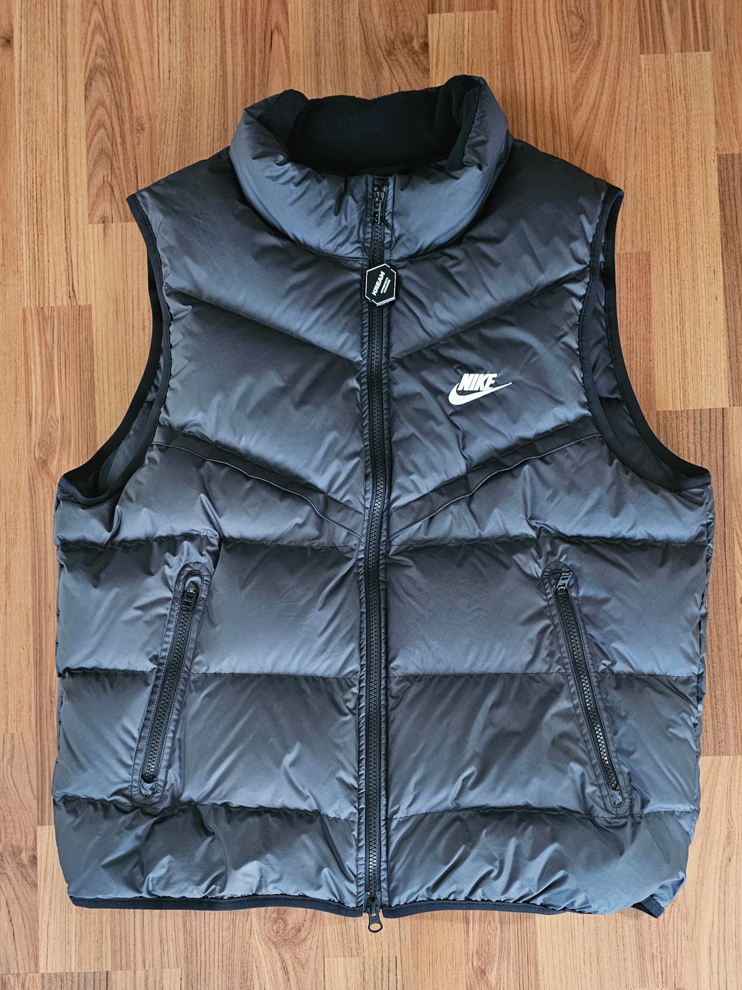 Nike NSW Storm-Fit Windrunner Down Vest Black 착용 스타일