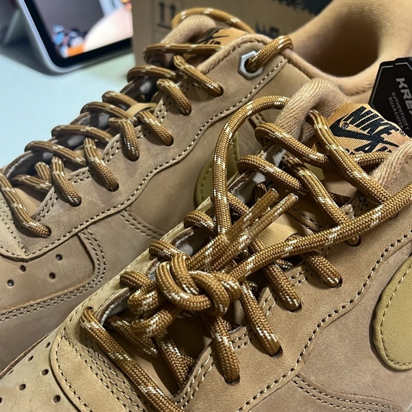 Nike Air Force 1 '07 WB Flax 착용 스타일