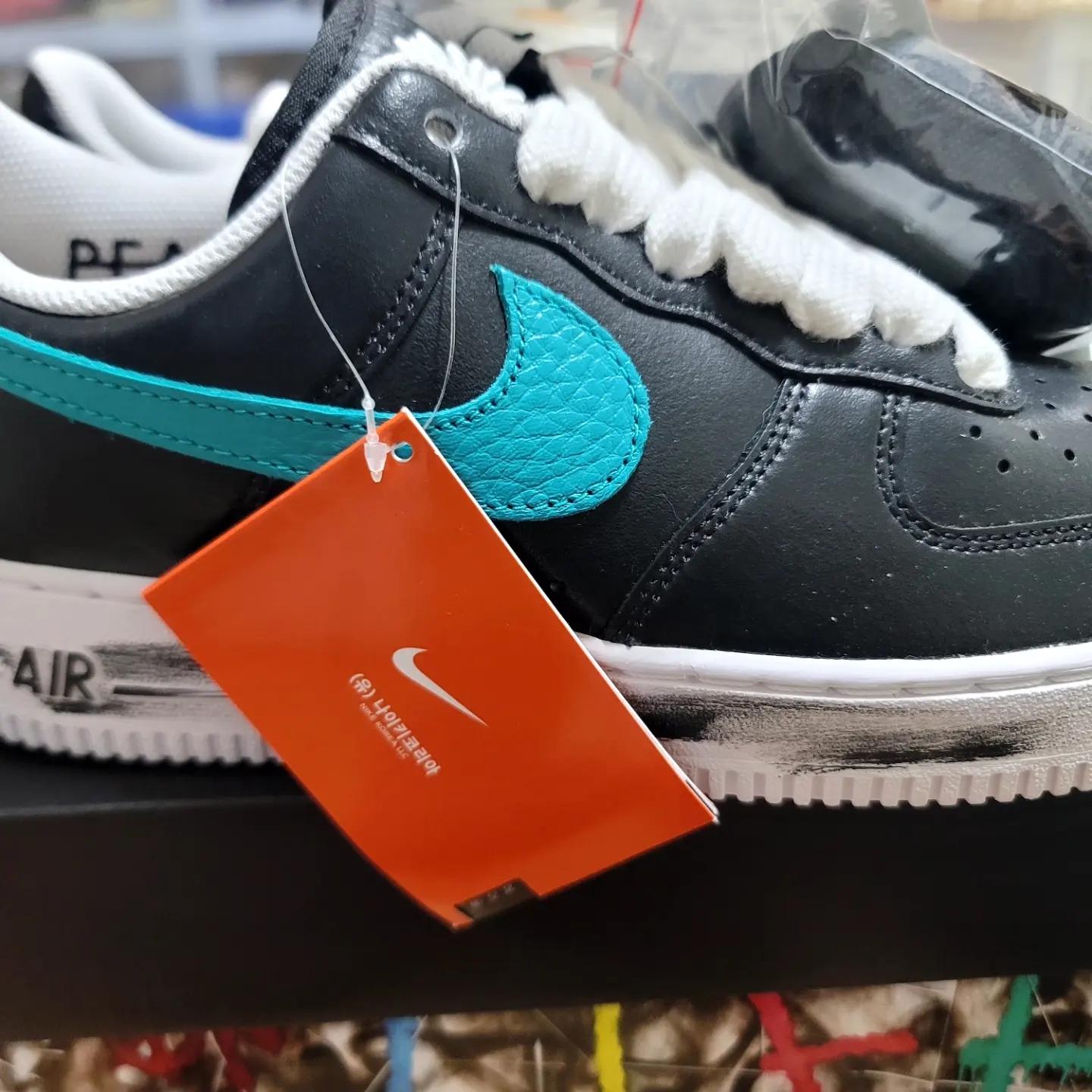 Nike x Peaceminusone Air Force 1 Low Para-Noise 3.0 Black and Multicolor 착용 스타일 - 5