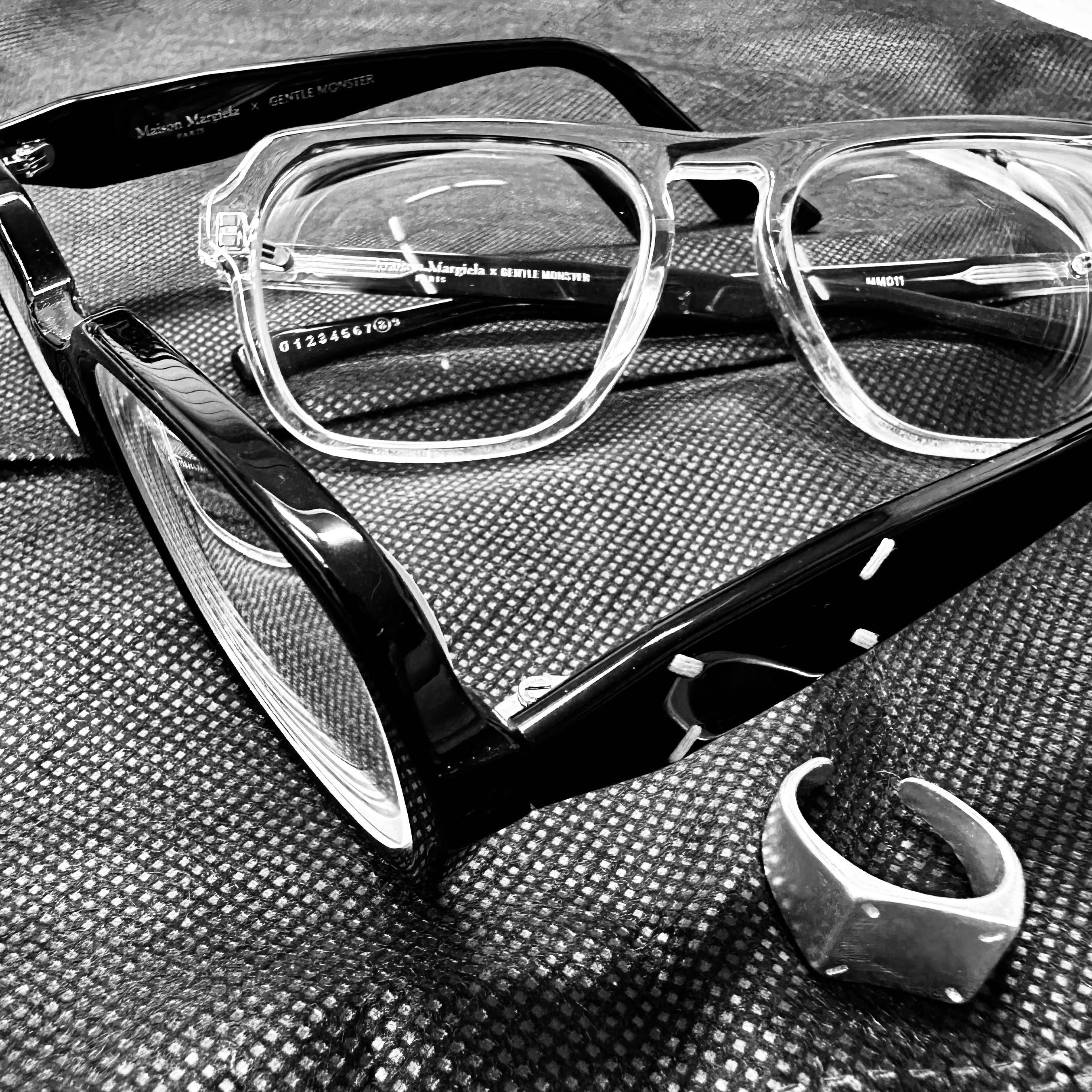 Gentle Monster x Maison Margiela MM114 Black Clear, Gentle Monster x Maison Margiela MM011 Clear Black Gradient 착용 스타일