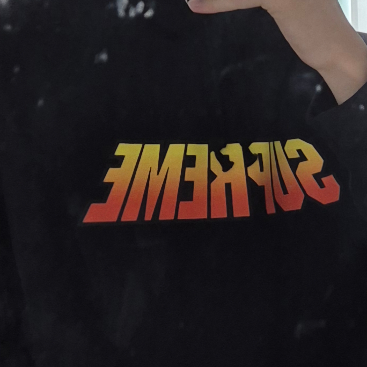 Supreme Gradient Hooded Sweatshirt Black - 24SS 착용 스타일 - 1