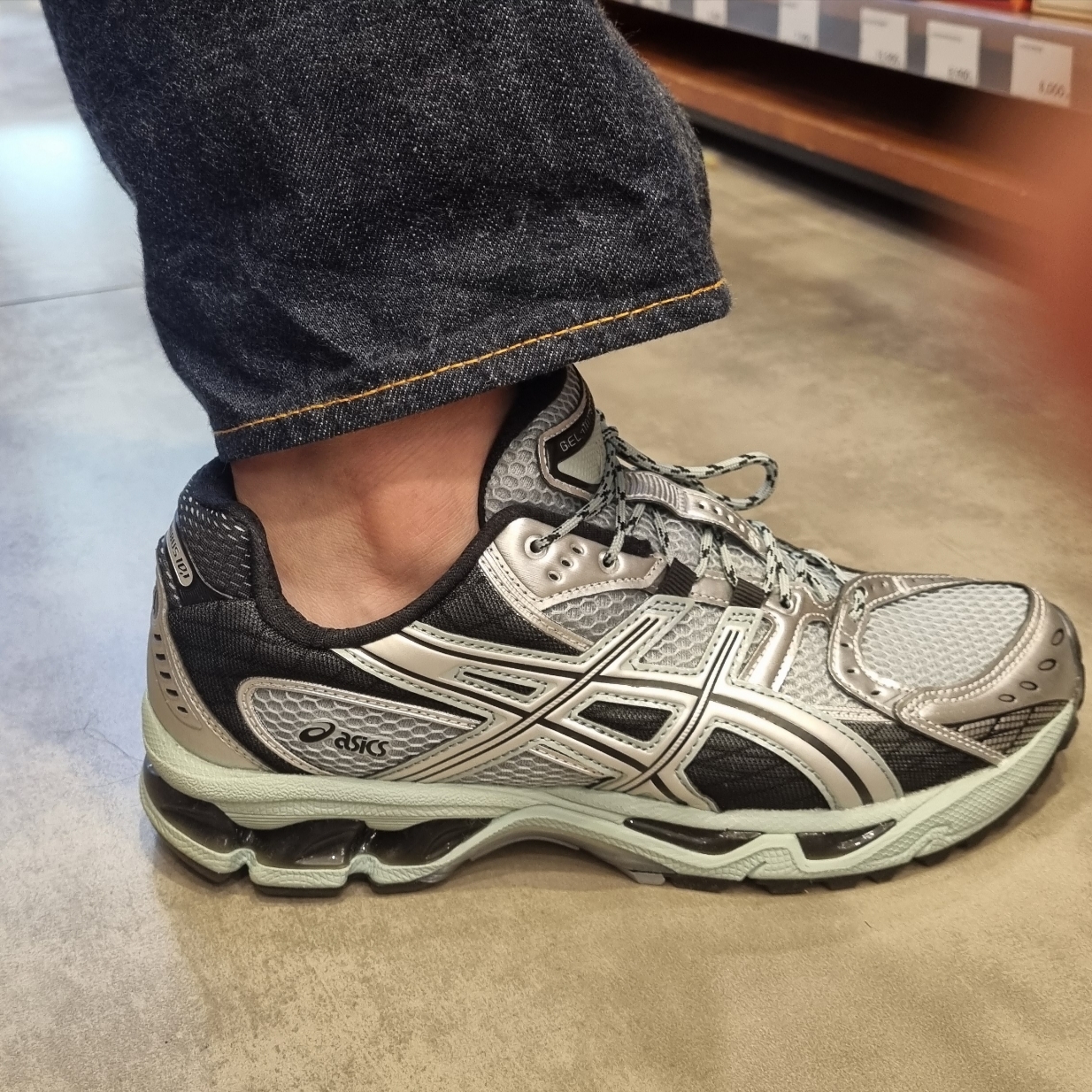 Asics Gel-Nimbus 10.1 Ocean Haze Pure Silver 착용 스타일