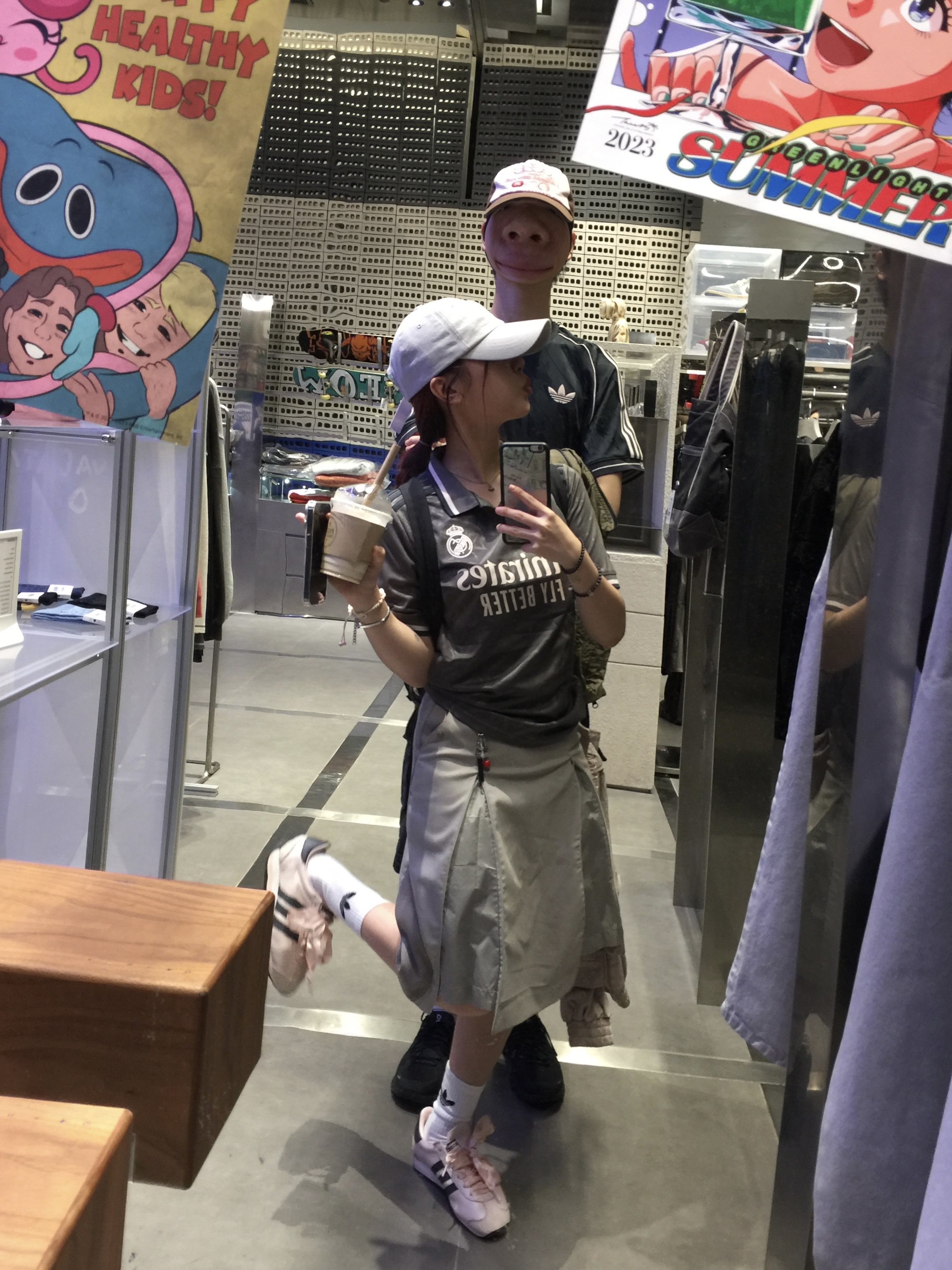 Mischief Rhombus Cotton Ball Cap Charcoal, Adidas Real Madrid 2024/25 3rd Jersey Charcoal - KR Sizing (Non Marking Ver.) 착용 스타일 - 4
