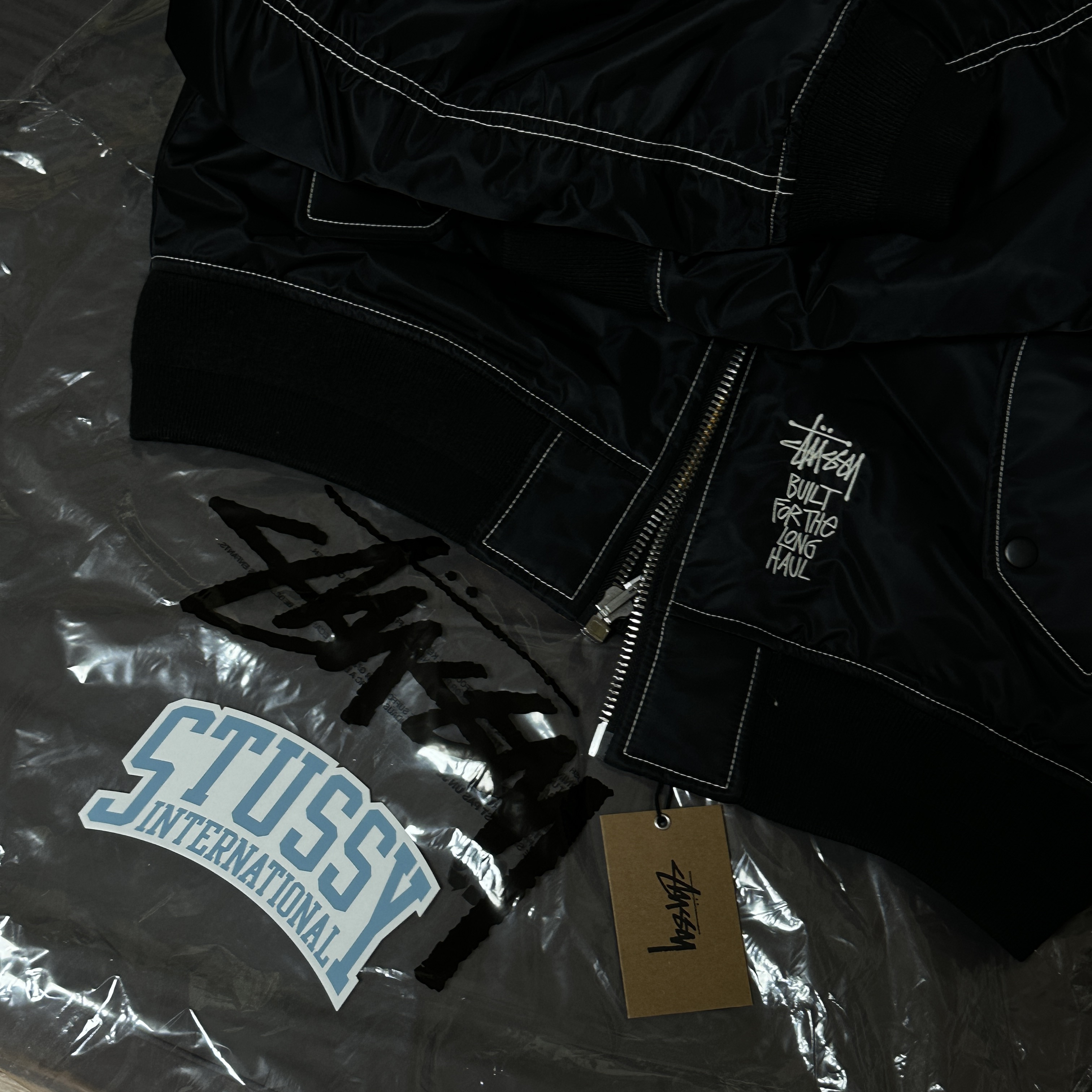 Stussy Built Reversible Bomber Jacket Black 착용 스타일