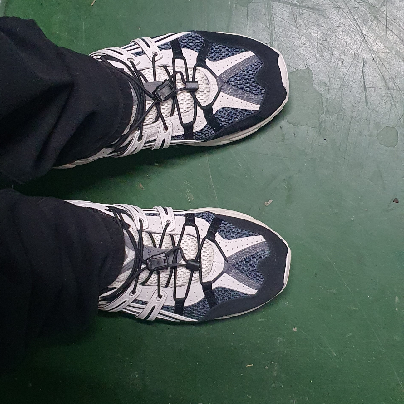 Asics Unlimited Gel-Sonoma 15-50 Carrier Grey White Alyssum 착용 스타일