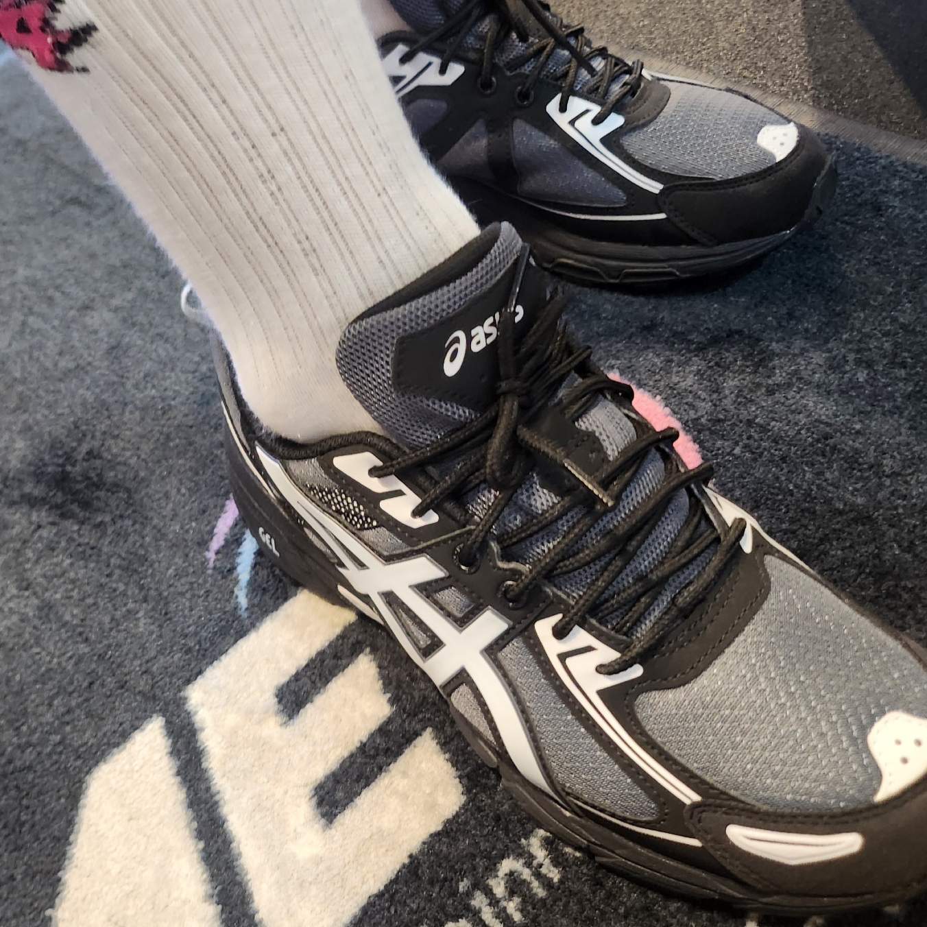 Asics Gel-Venture 6 Carrier Grey 착용 스타일