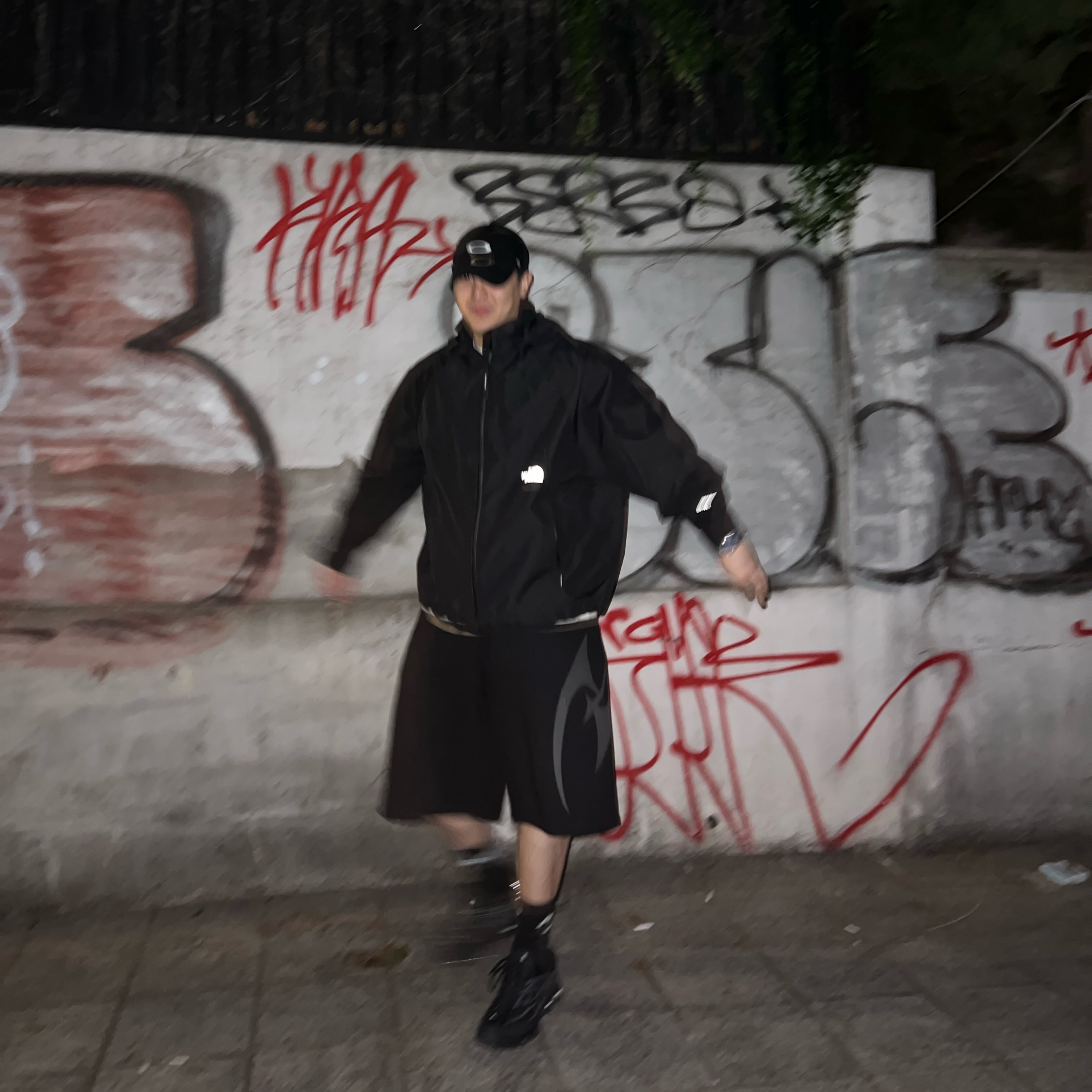 Palace x Umbro Socks Black - 24SS, Nike x Supreme Shox Ride 2 SP Black 착용 스타일 - 2