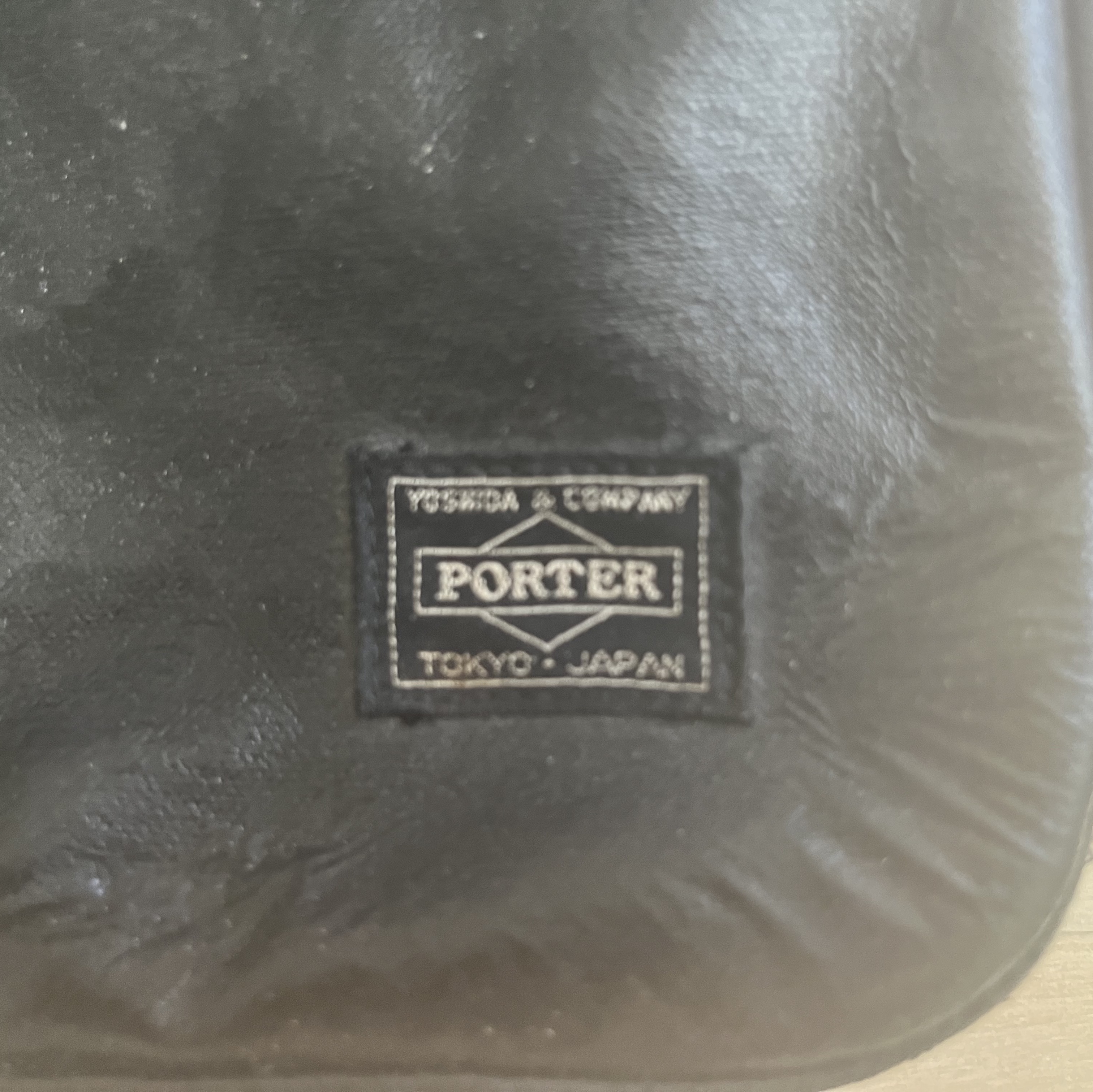 Porter Free Style Boston Bag Black 착용 스타일 - 3