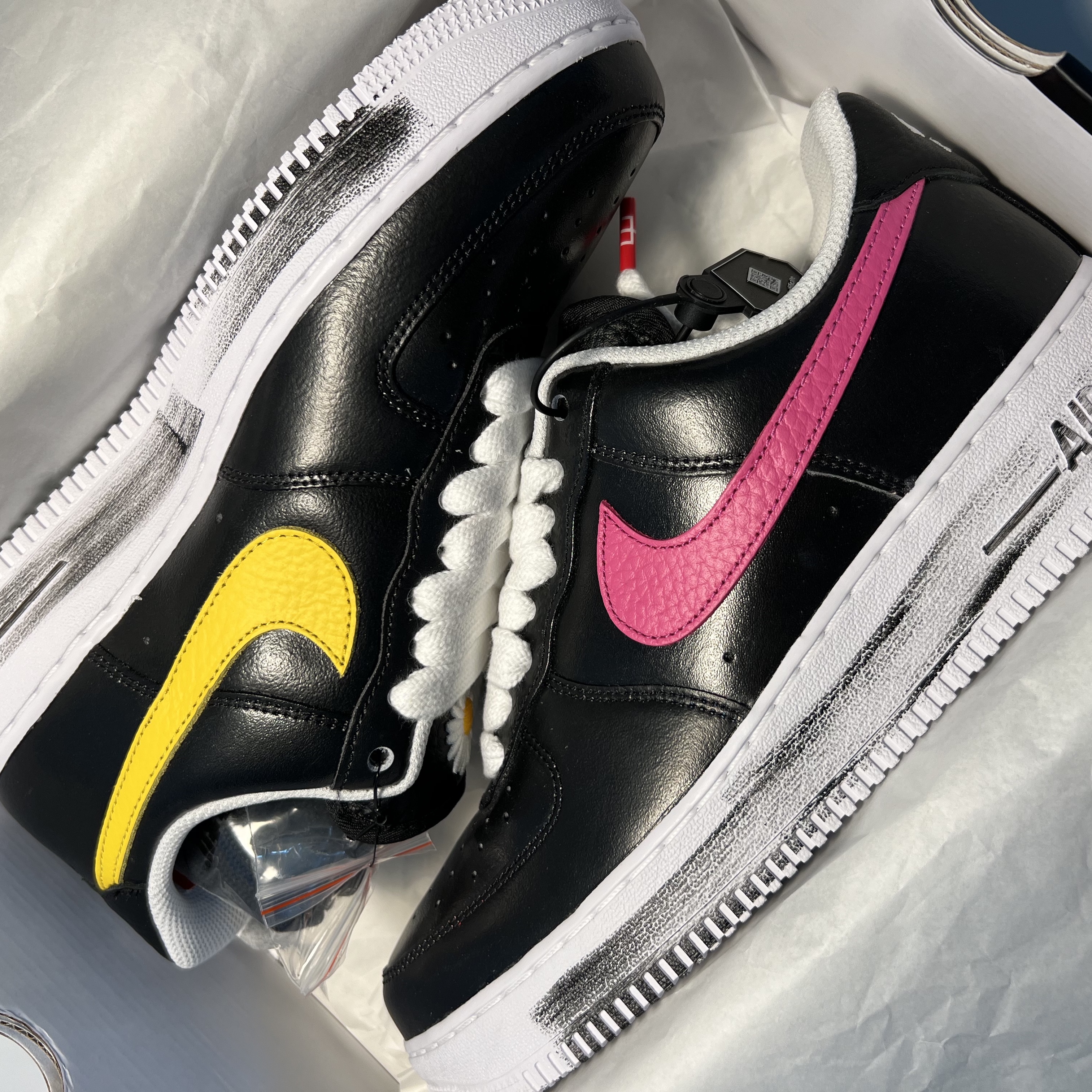 Nike x Peaceminusone Air Force 1 Low Para-Noise 3.0 Black and Multicolor 착용 스타일 - 2