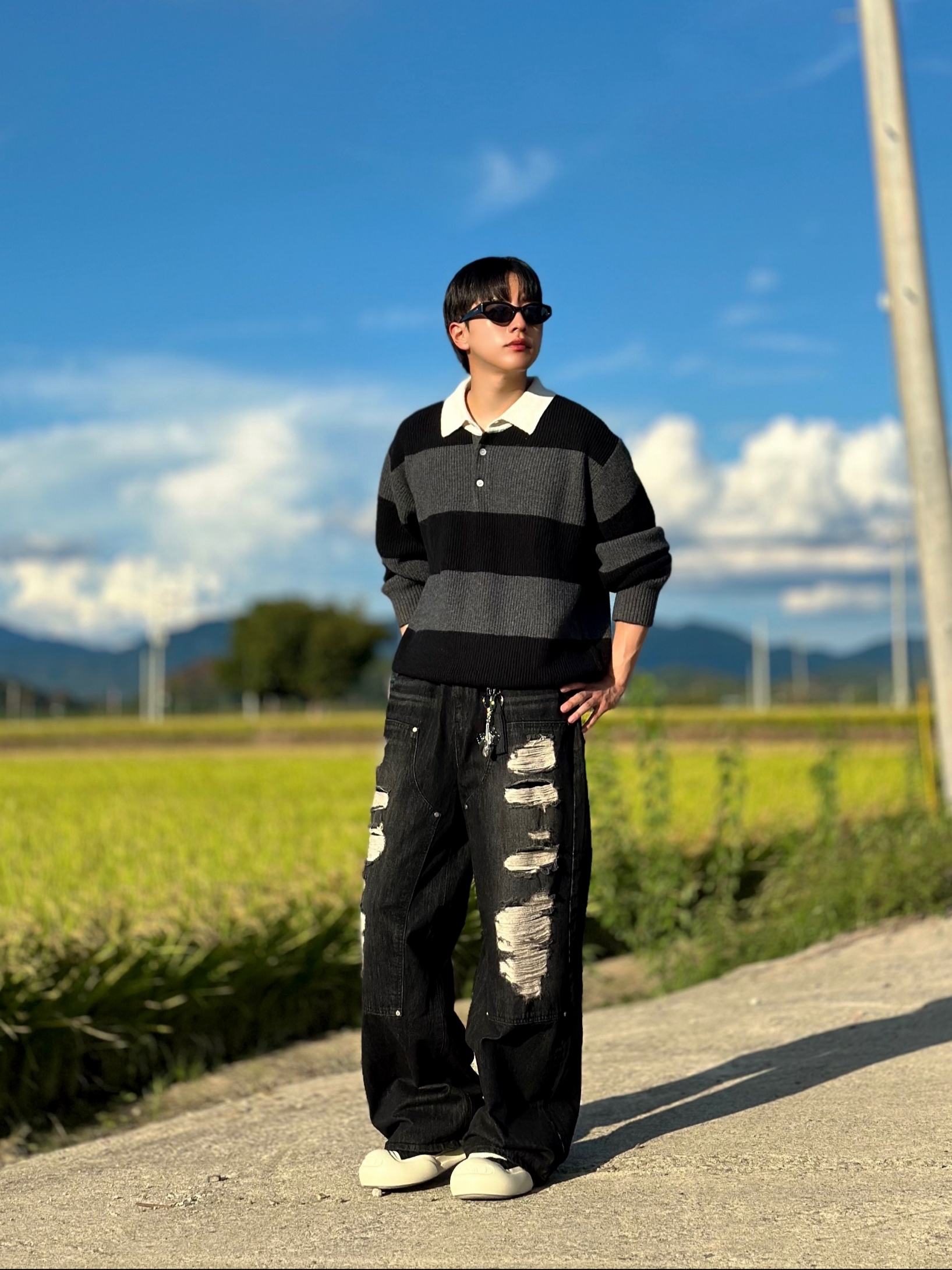 Supreme Ripstop Keychain Black - 24SS, Stussy Metal Dice Keychain Silver 착용 스타일 - 1