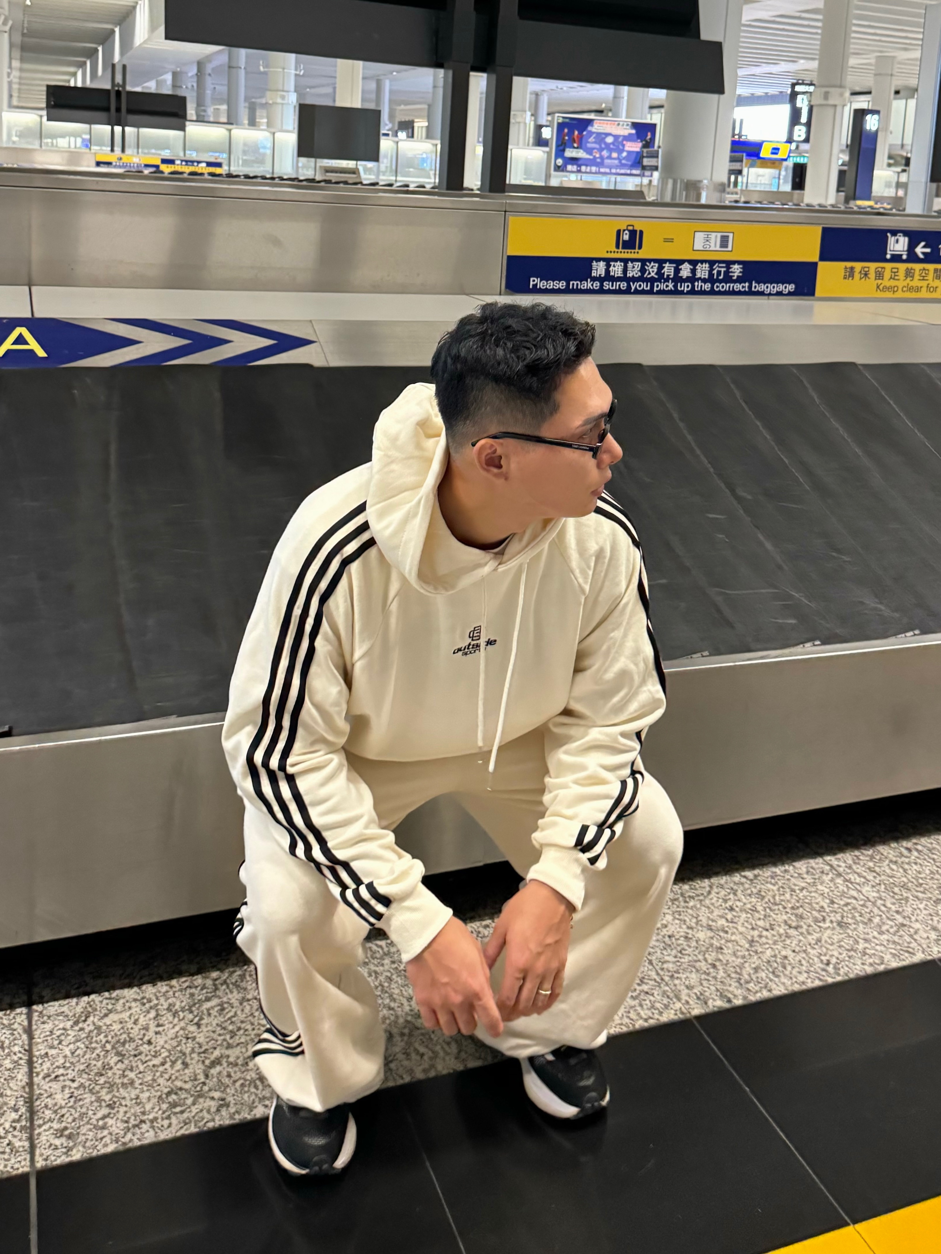 Gentle Monster x Maison Margiela MM107 Black Black, Nike x Sacai VaporWaffle Black White 착용 스타일 - 5