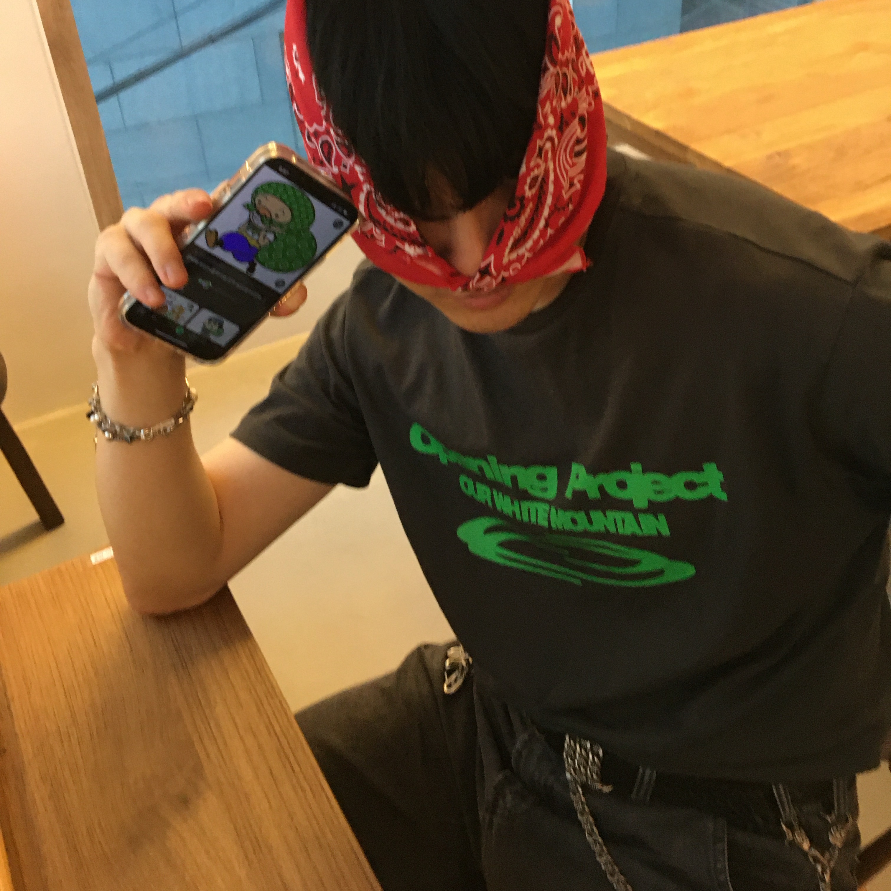 Supreme Hav-A-Hank Bandanas Multicolor (Set of 3) - 24SS 착용 스타일