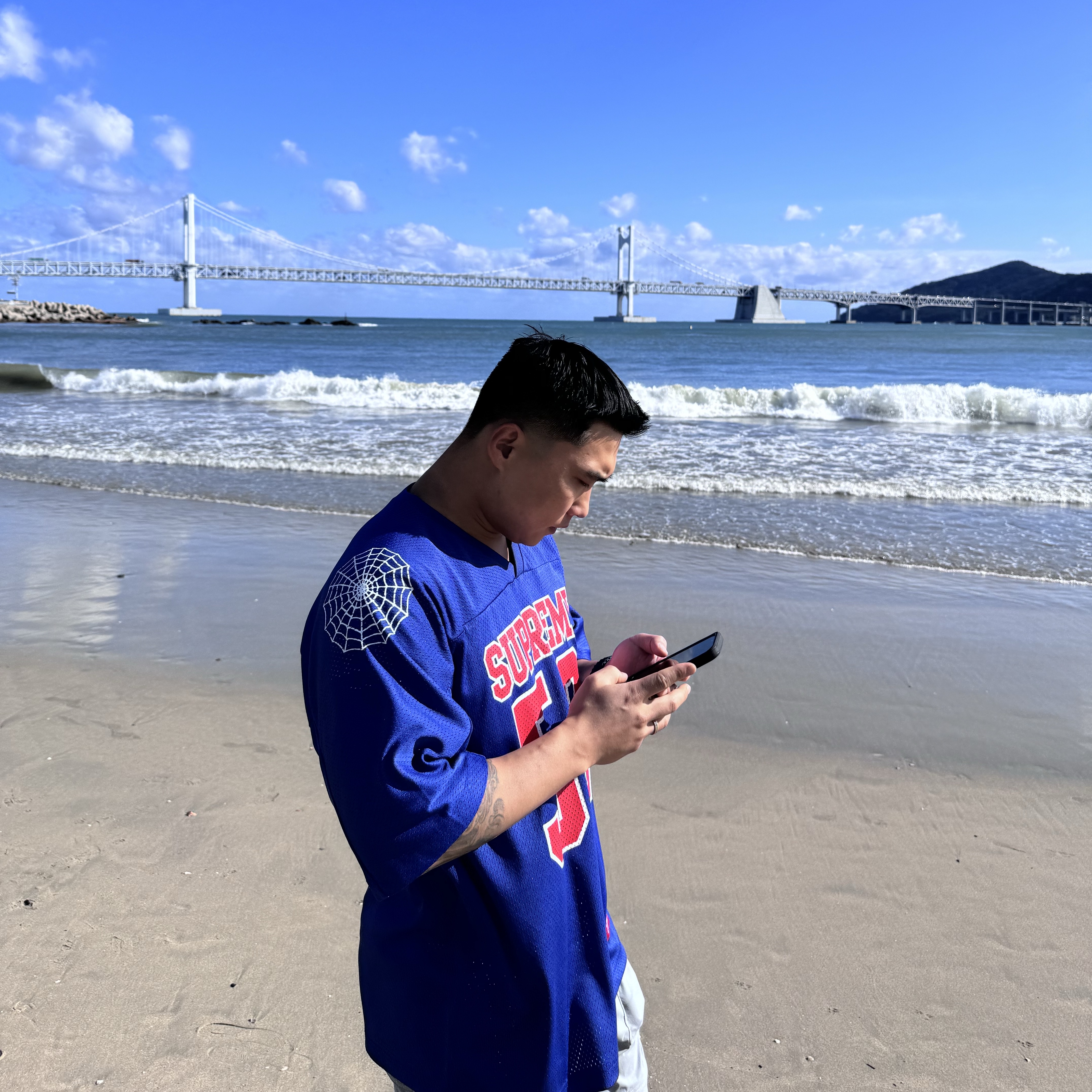 Supreme Spiderweb Football Jersey Navy - 24SS 착용 스타일 - 3