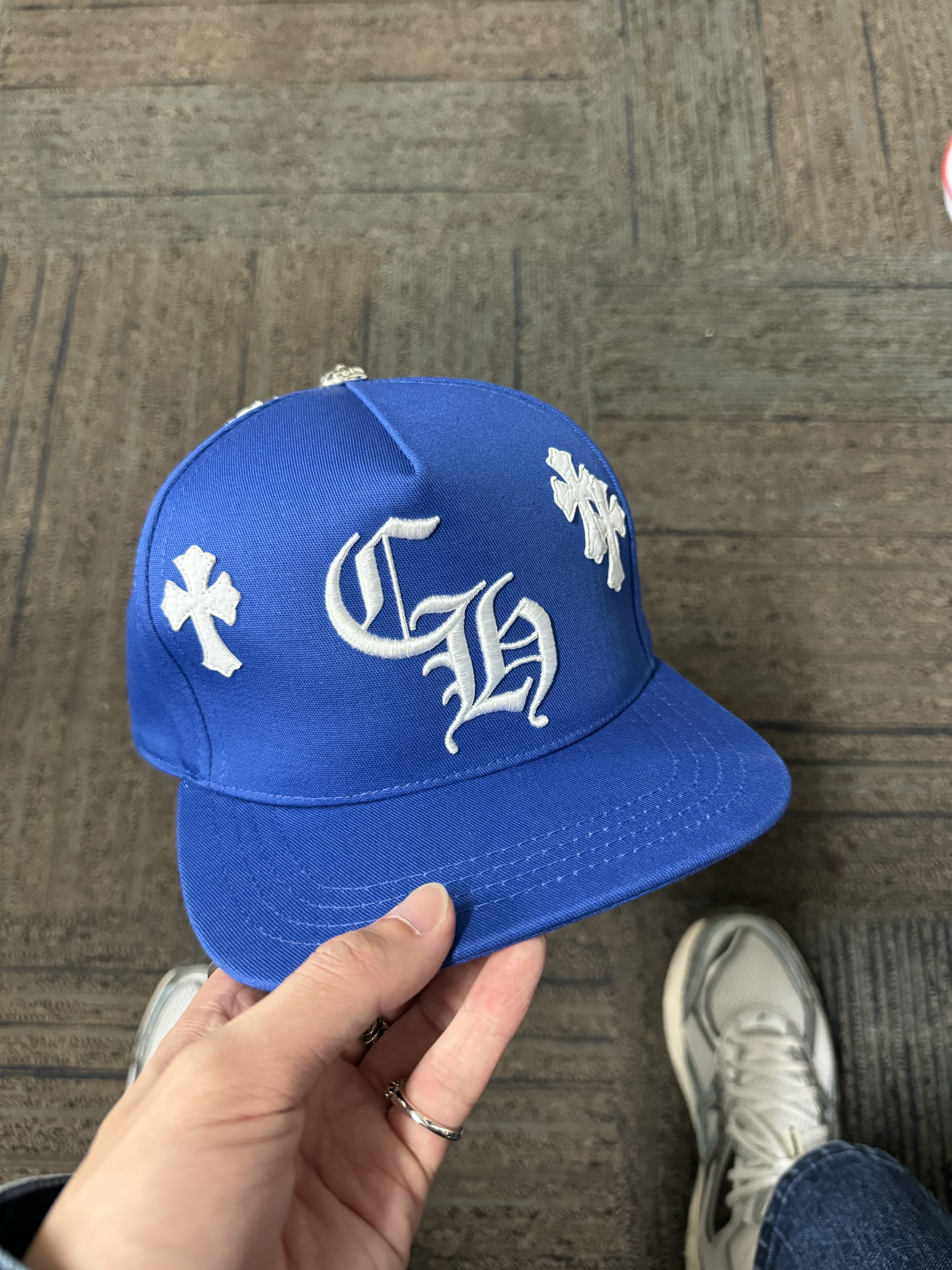 Chrome Hearts Cross Patch Baseball Hat Blue 착용 스타일 - 5