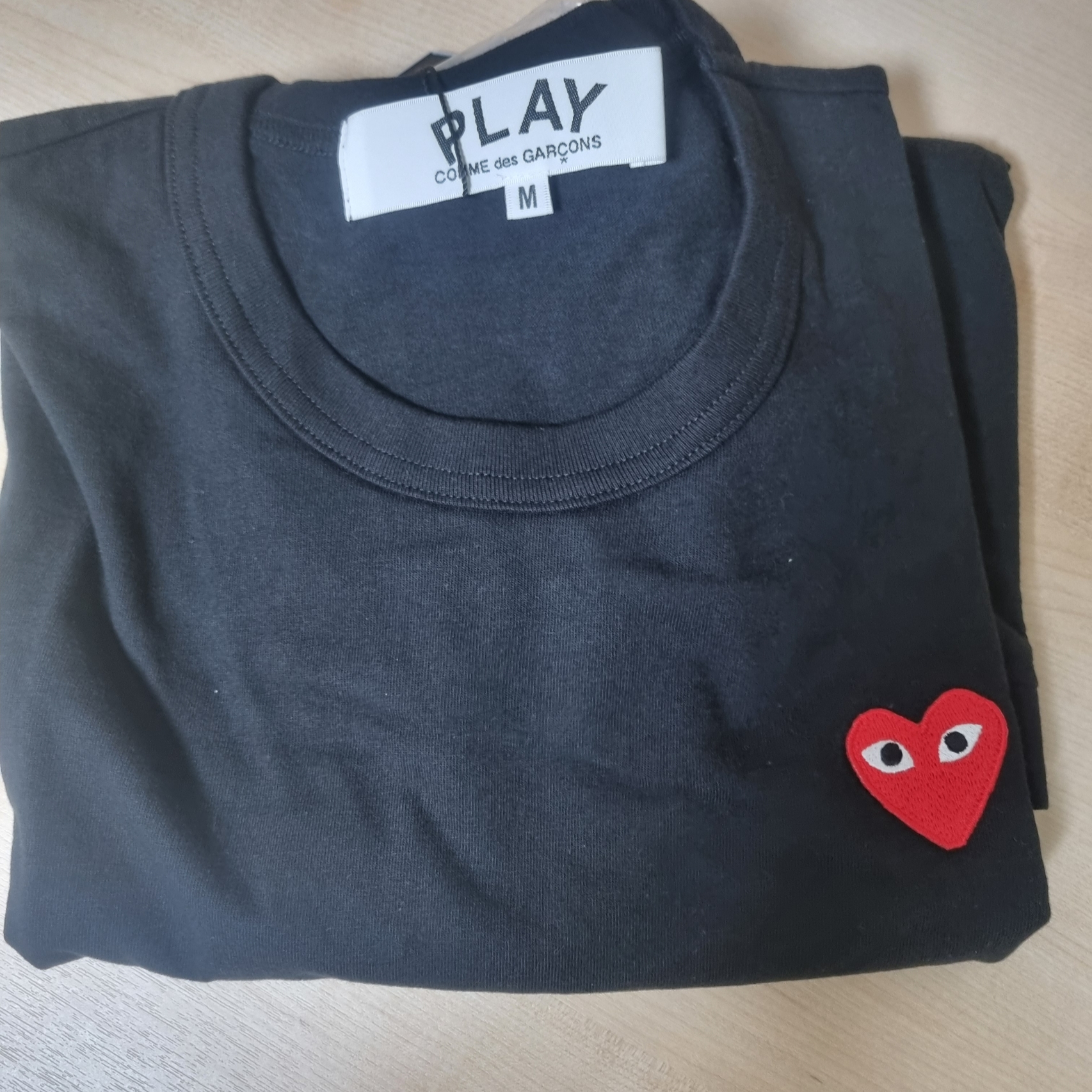 Play Comme des Garcons LS T-Shirt Black 착용 스타일