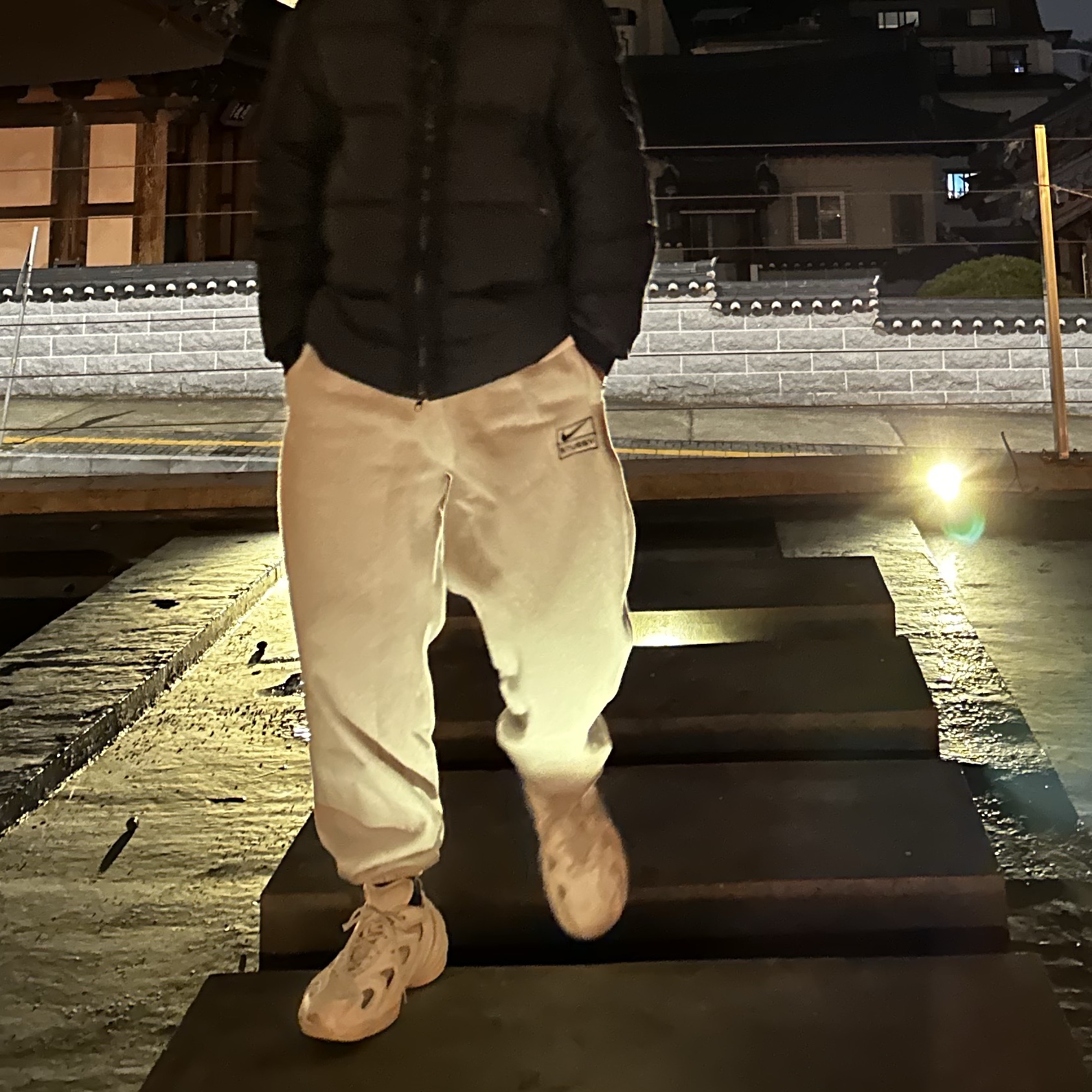 Adidas Adifom Q Off White, BAPE By Bathing Ape T-Shirt Grey 착용 스타일 - 6