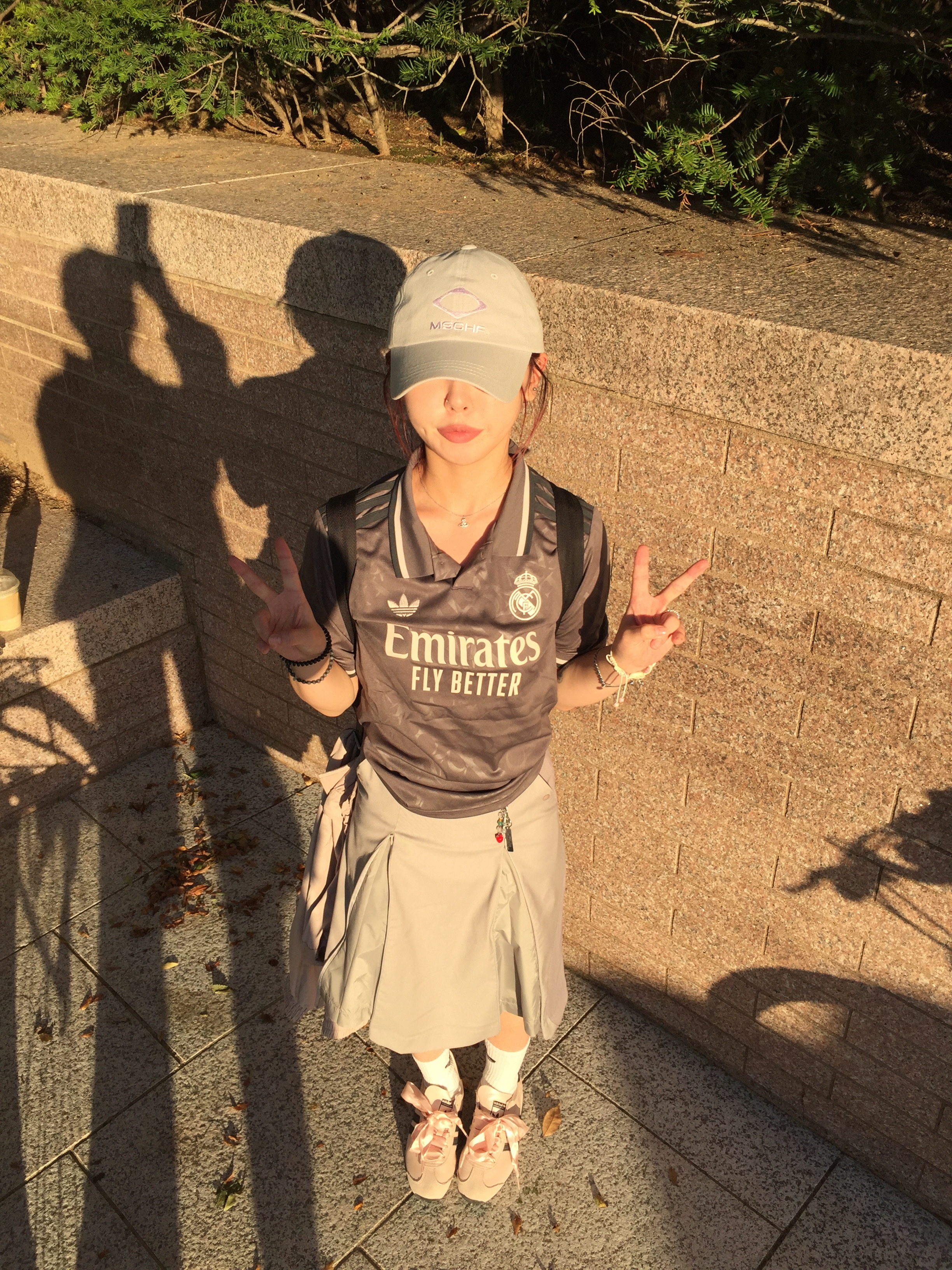 Mischief Rhombus Cotton Ball Cap Charcoal, Adidas Real Madrid 2024/25 3rd Jersey Charcoal - KR Sizing (Non Marking Ver.) 착용 스타일 - 1