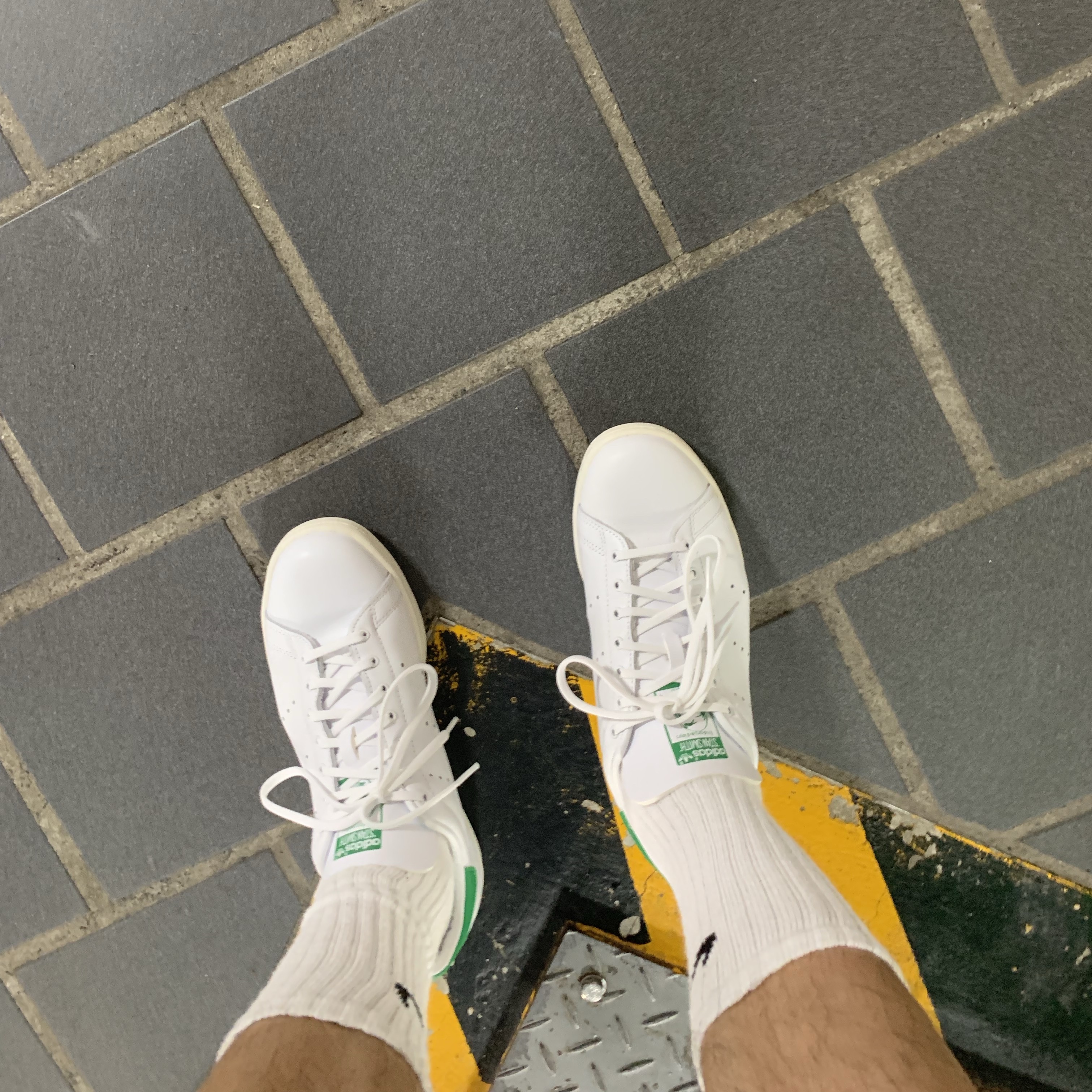 Adidas Stan Smith 80s Cloud White Green 착용 스타일