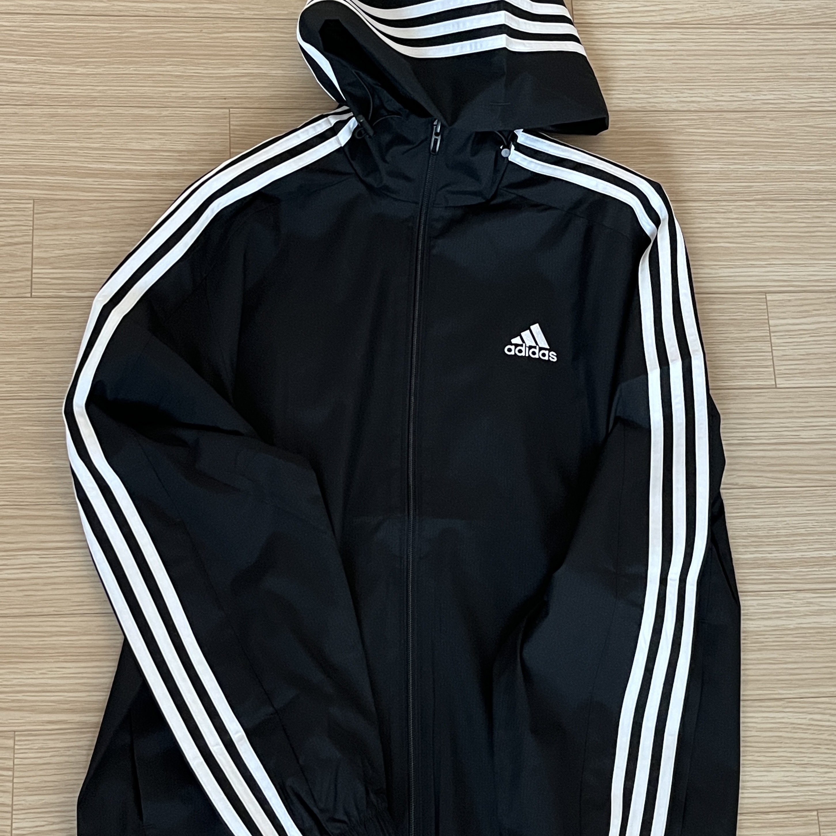 Adidas Essentials 3-Stripes Woven Windbreaker Black - KR Sizing 착용 스타일