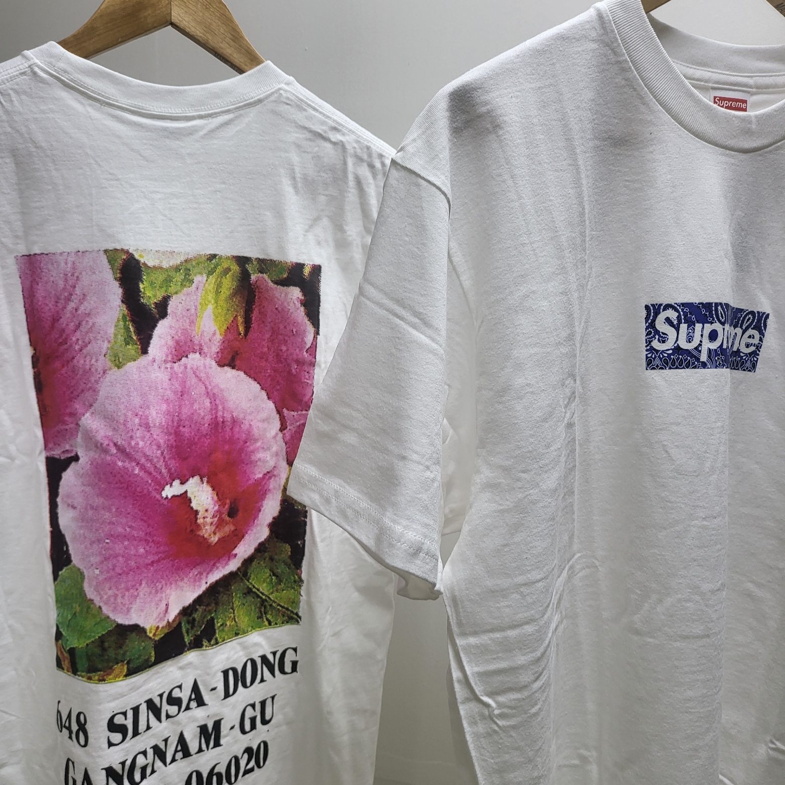 Supreme Seoul Box Logo T-Shirt White - 23FW, Supreme Bandana Box Logo T-Shirt White - 19FW 착용 스타일 - 1