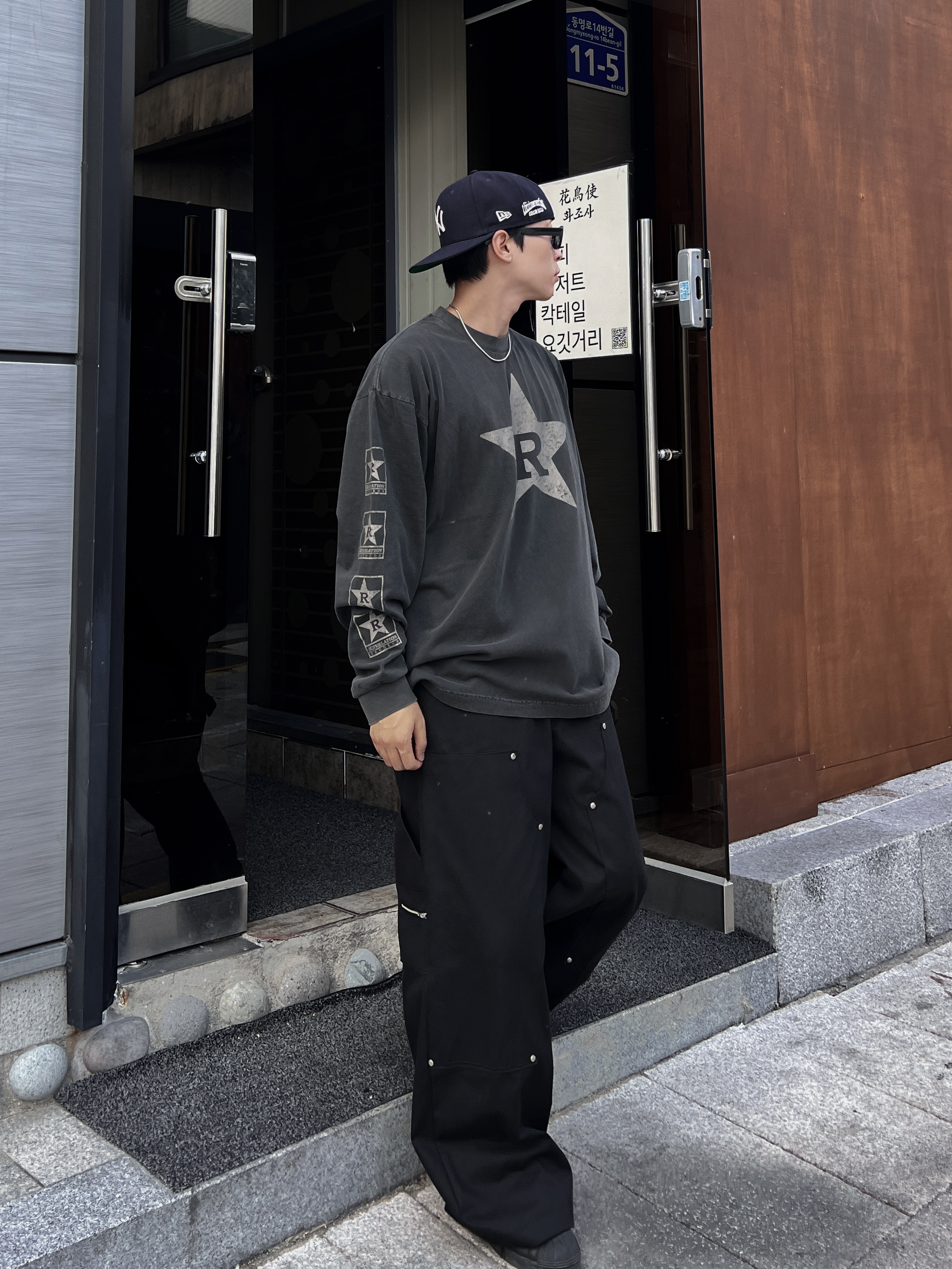 Thisisneverthat x New Era x MLB New York Yankees 59Fifty Classic Navy, Adidas Superstar Core Black White 착용 스타일 - 4