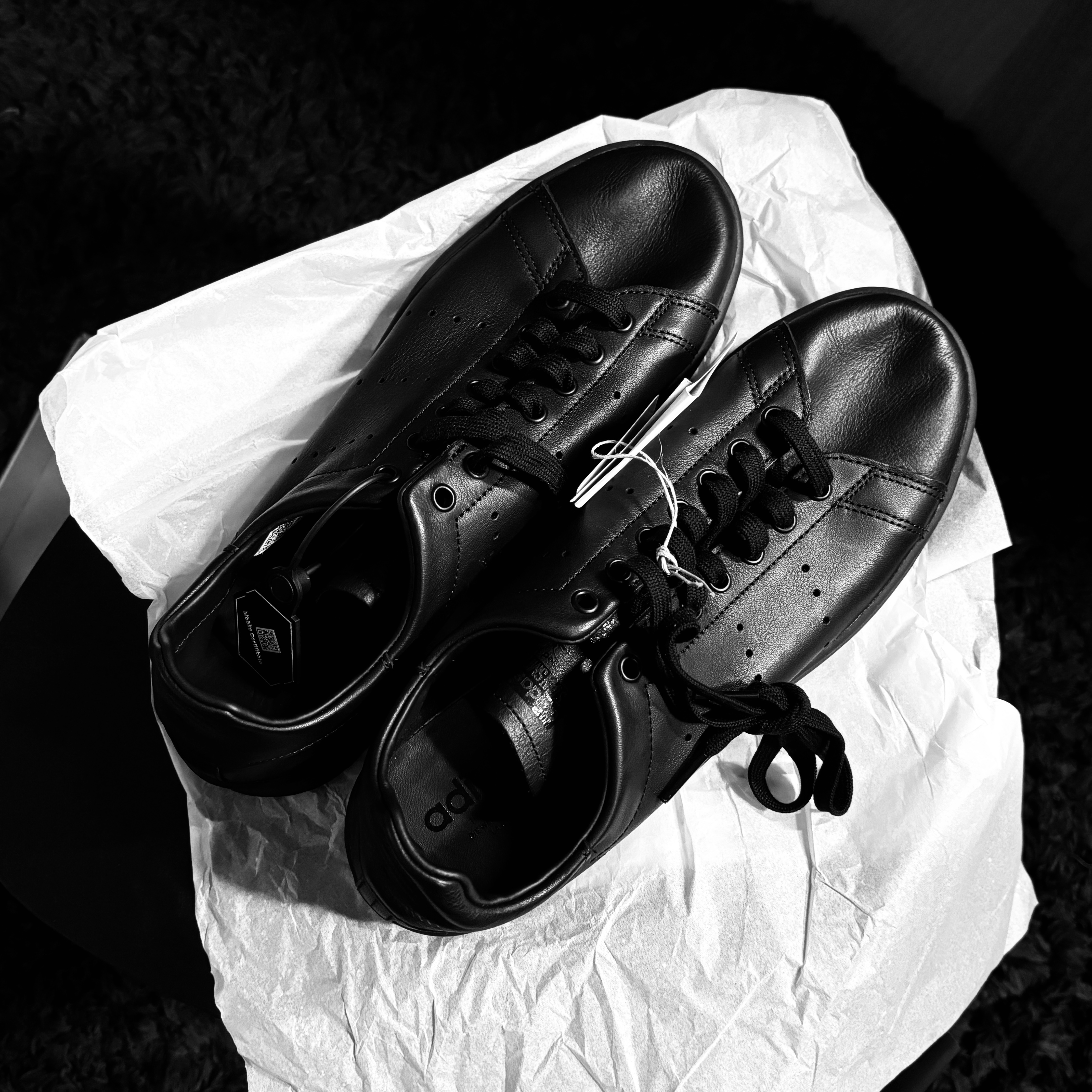 Adidas Stan Smith Decon Core Black 착용 스타일 - 1