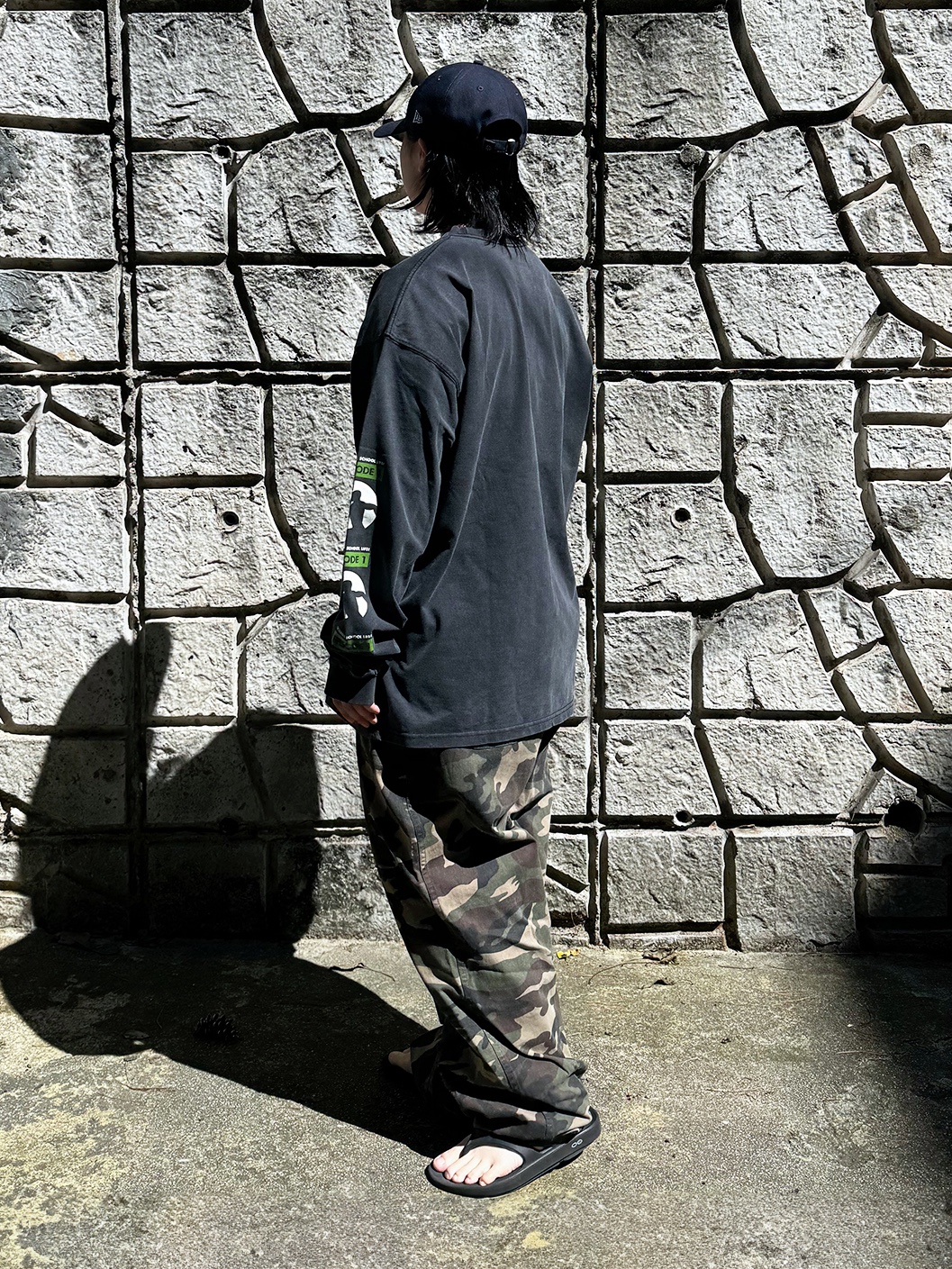 QT8 GARMENTS TL Day-1 SP Washed Long Sleeve Black, QT8 GARMENTS BN Camo Carpenter Pant Khaki 착용 스타일 - 2