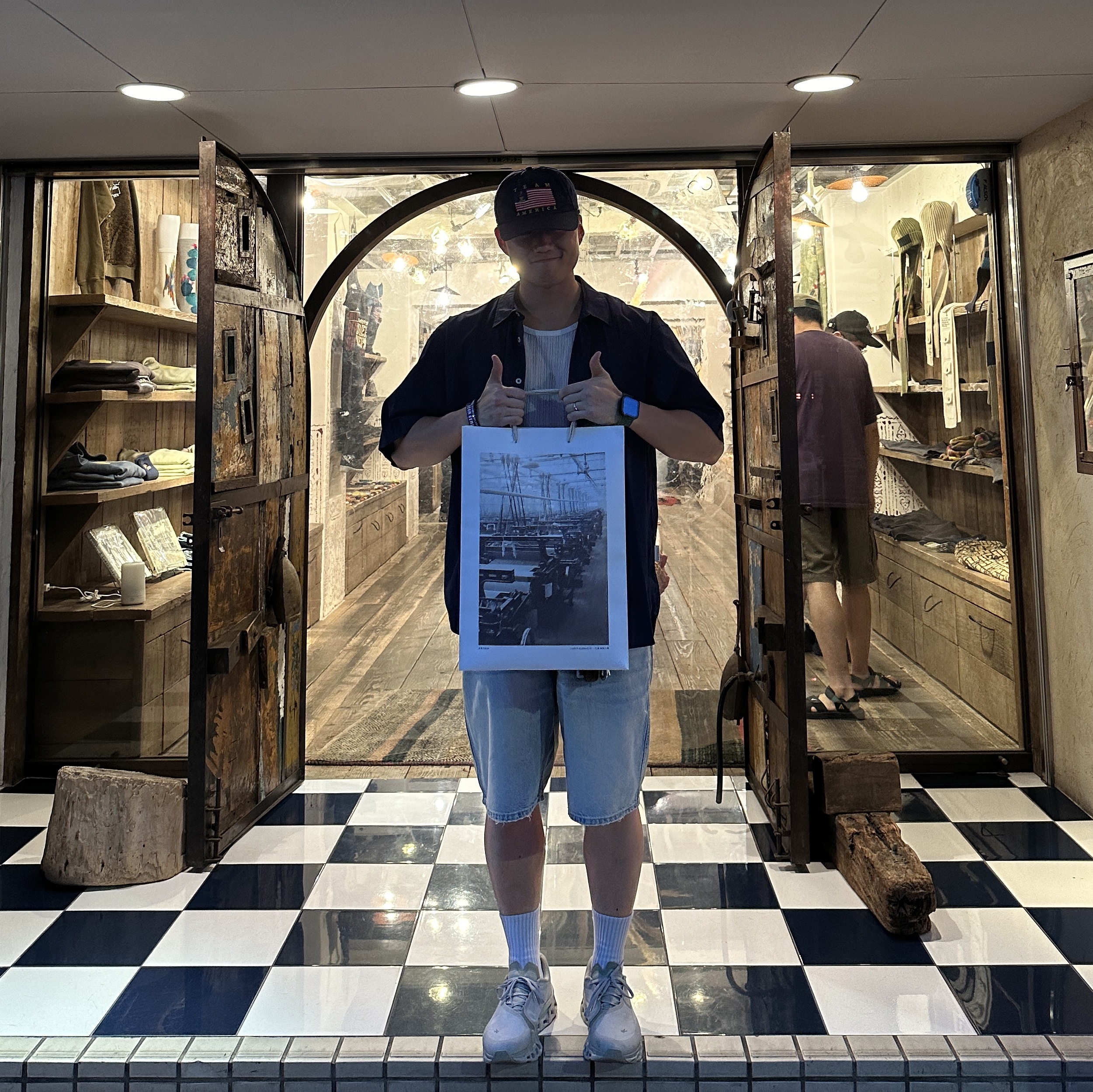 On Running x Post Archive Faction (Paf) Cloudmonster 2 Moondust Chalk, Human Made Web Belt Navy 착용 스타일 - 3