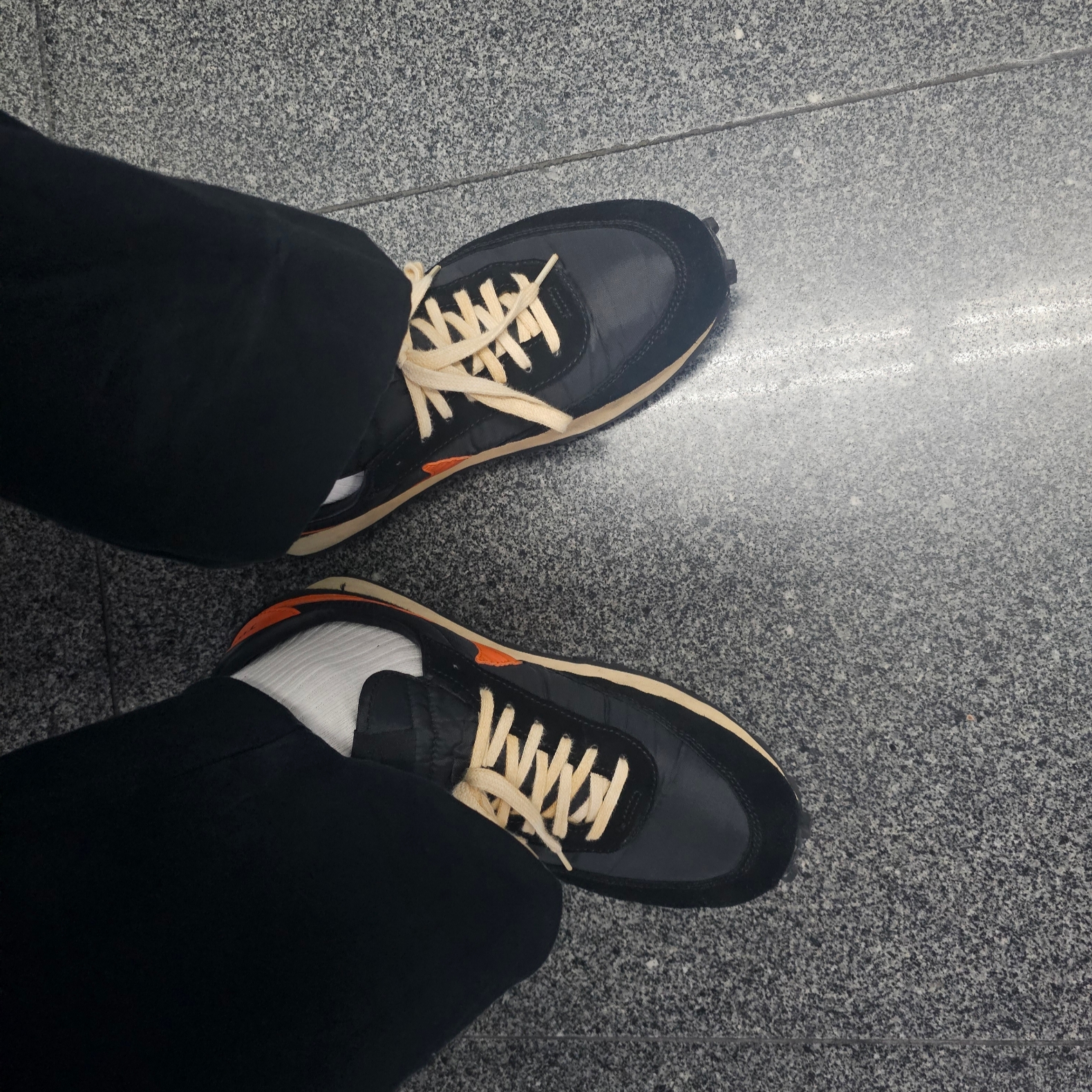 (W) Nike Daybreak BRS Starfish 착용 스타일