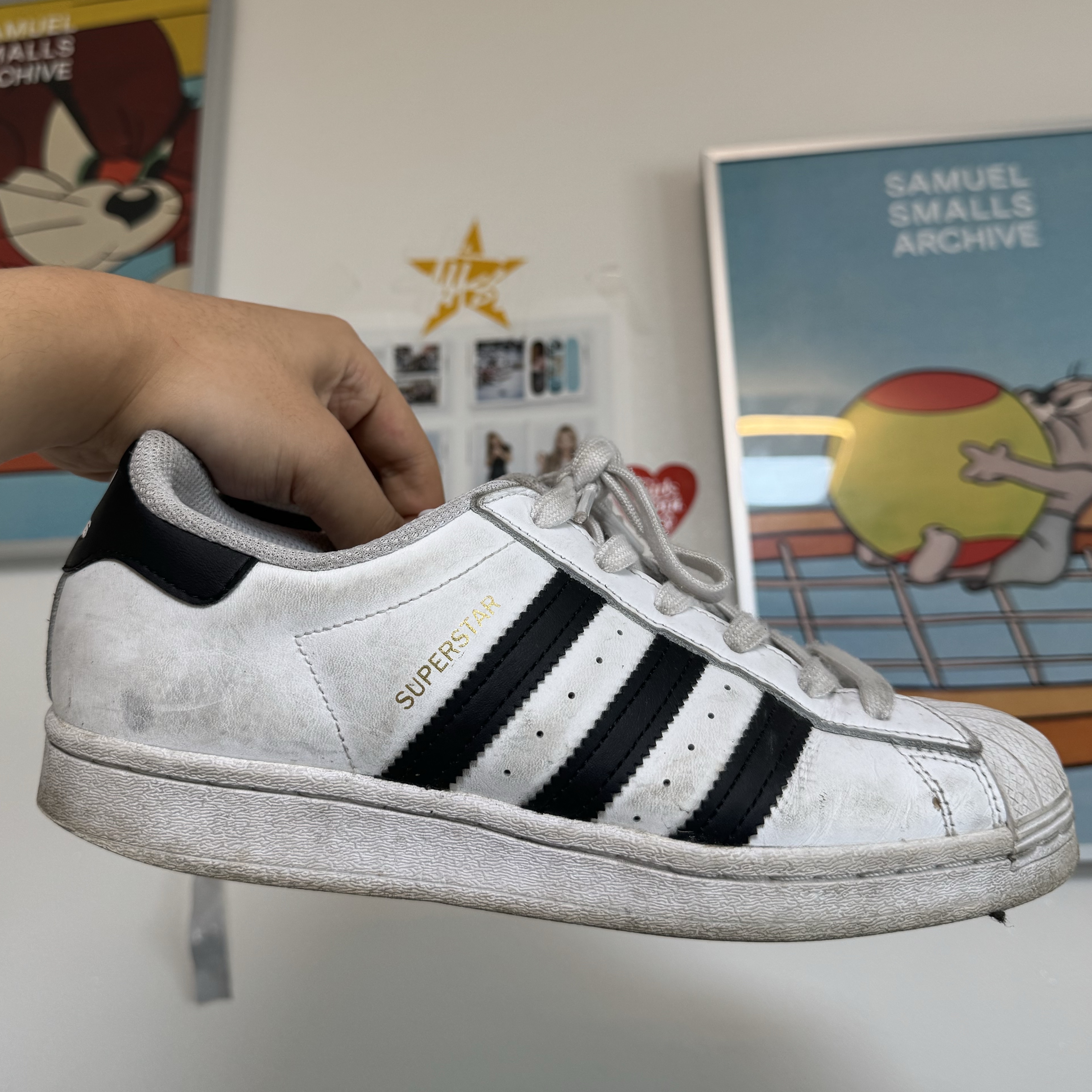 Adidas Superstar White Black 착용 스타일